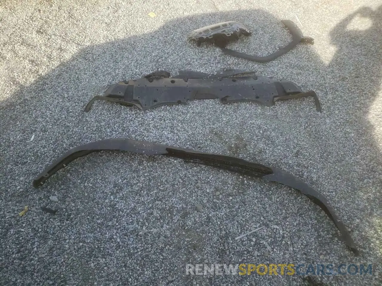 15 Photograph of a damaged car JTMK1RFV1KJ002463 TOYOTA RAV4 2019