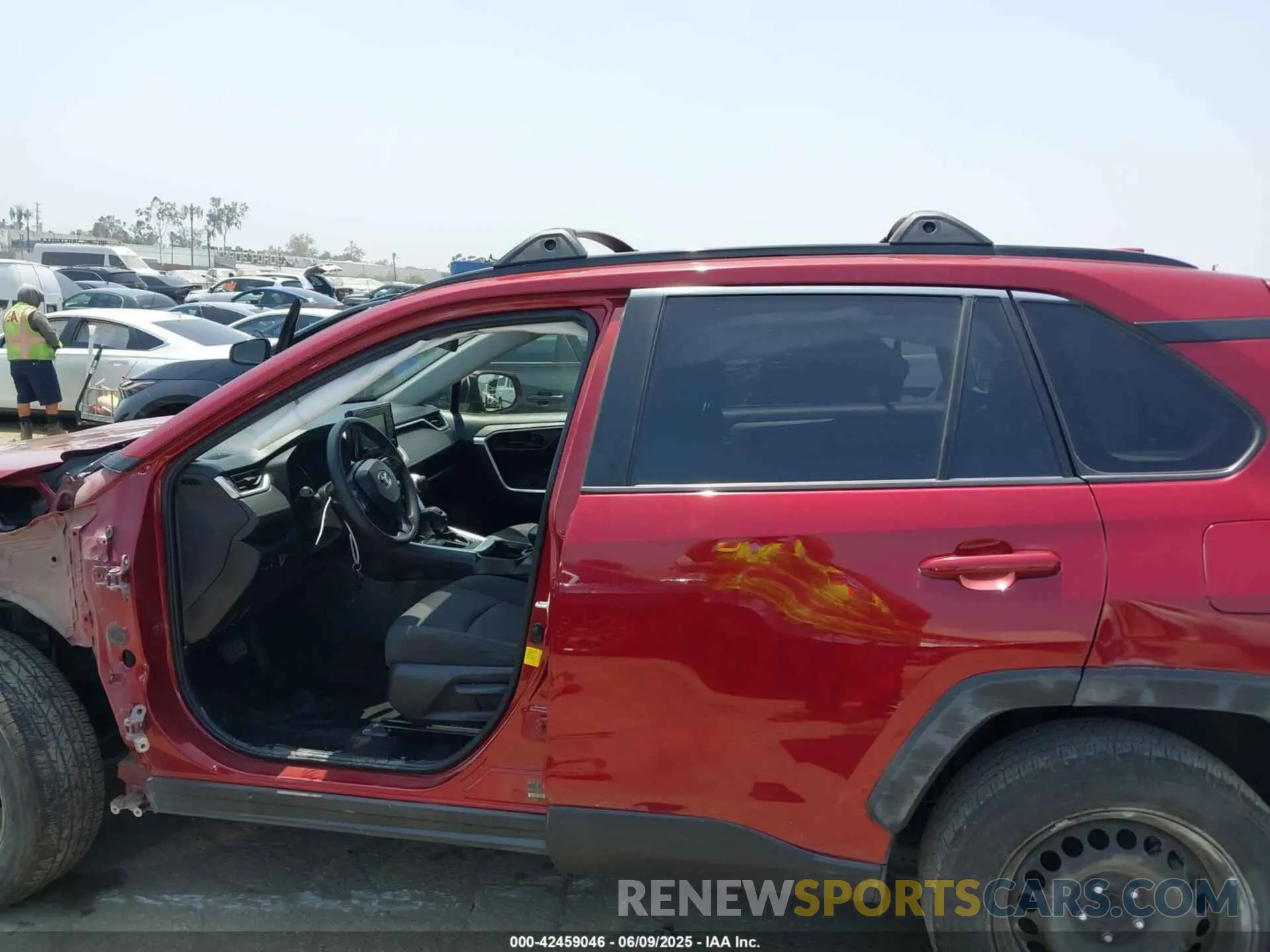 15 Photograph of a damaged car JTMK1RFV4KD025587 TOYOTA RAV4 2019
