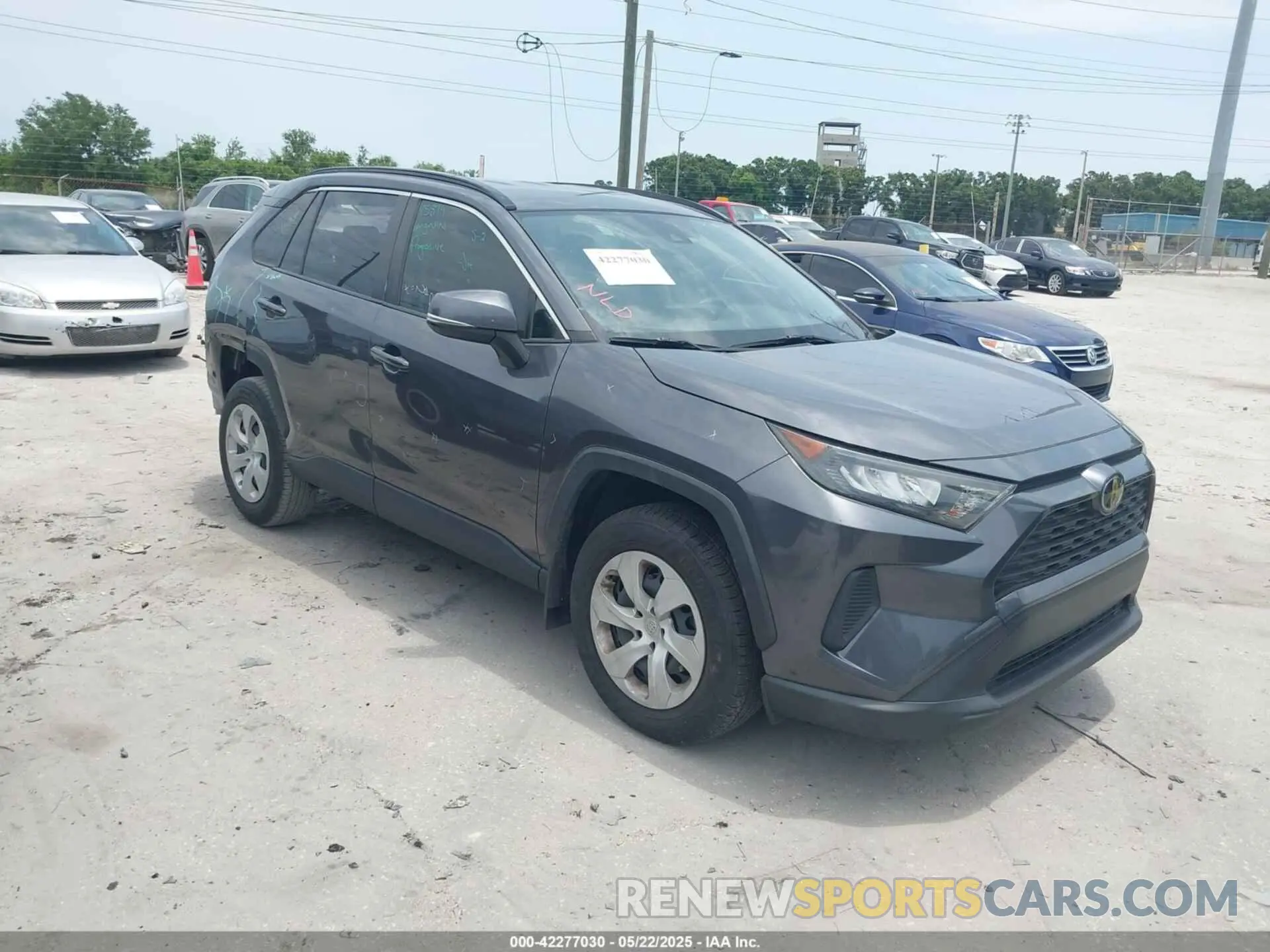 1 Photograph of a damaged car JTMK1RFV5KD006076 TOYOTA RAV4 2019
