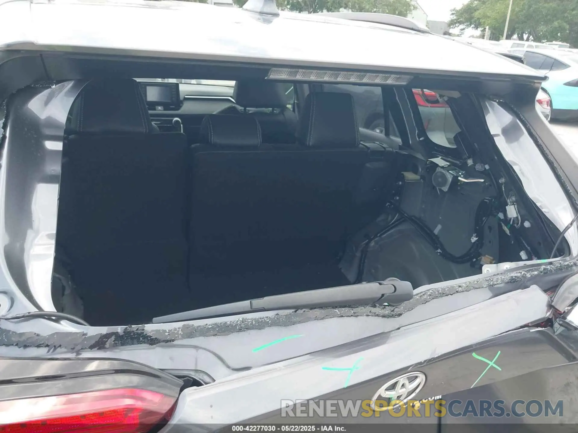 20 Photograph of a damaged car JTMK1RFV5KD006076 TOYOTA RAV4 2019