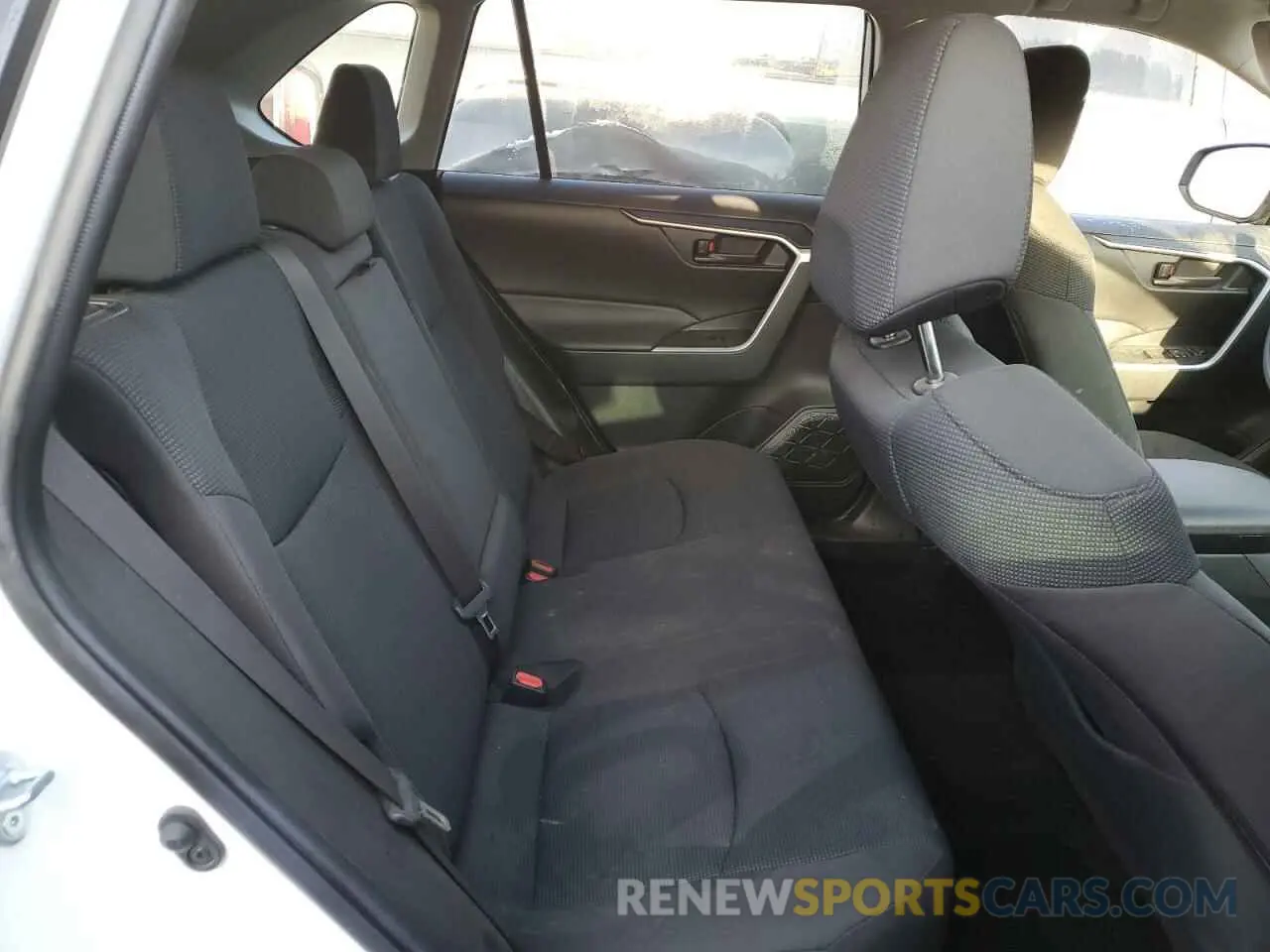 11 Photograph of a damaged car JTMK1RFV5KD028997 TOYOTA RAV4 2019