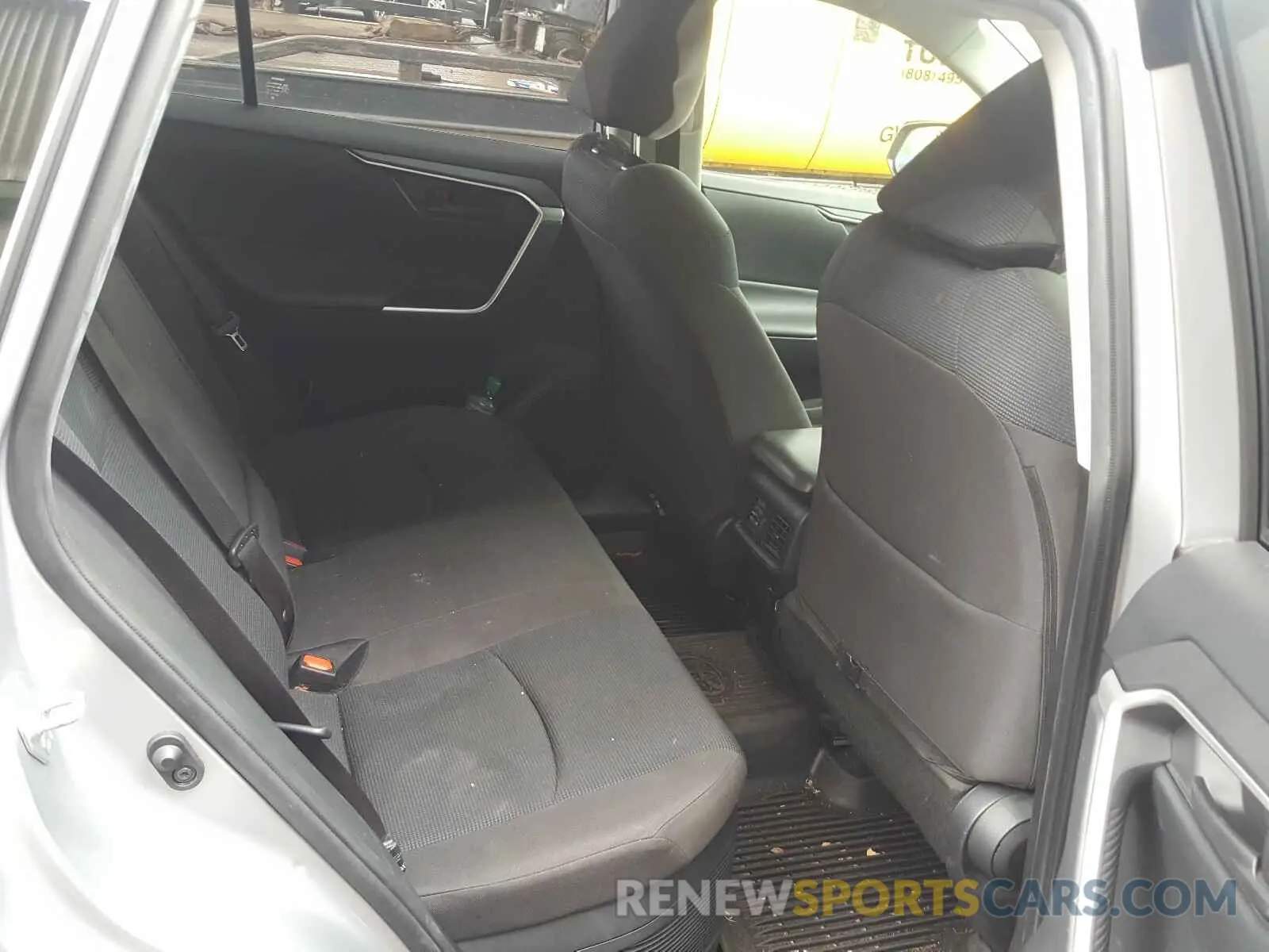 6 Photograph of a damaged car JTMLWRFV1KD005495 TOYOTA RAV4 2019