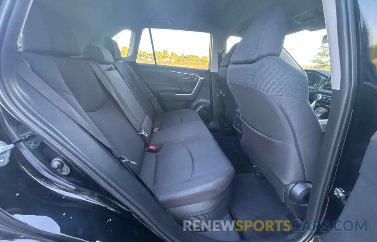 6 Photograph of a damaged car JTMLWRFV4KD512035 TOYOTA RAV4 2019