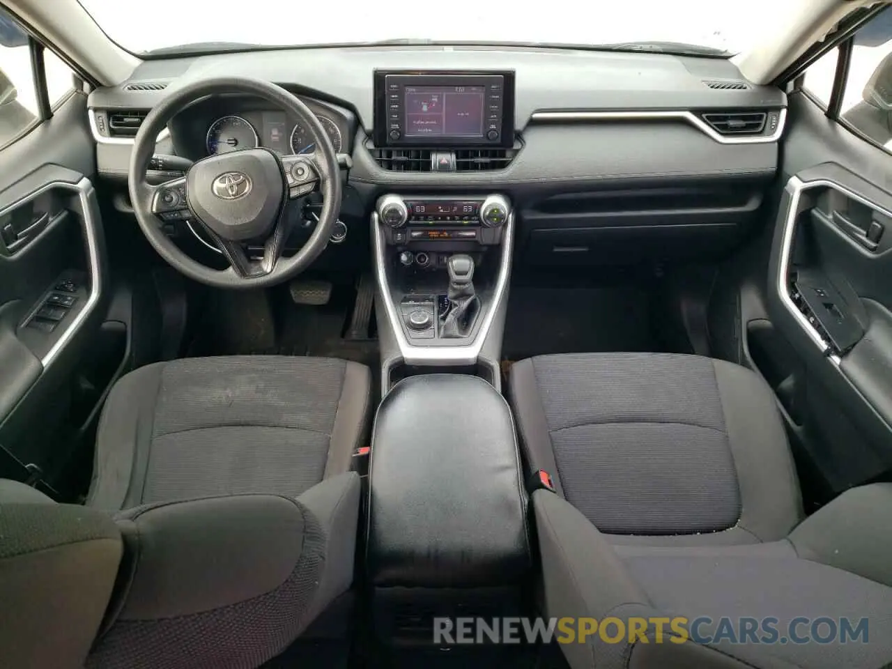 8 Фотография поврежденного автомобиля JTMLWRFV5KD513338 TOYOTA RAV4 2019