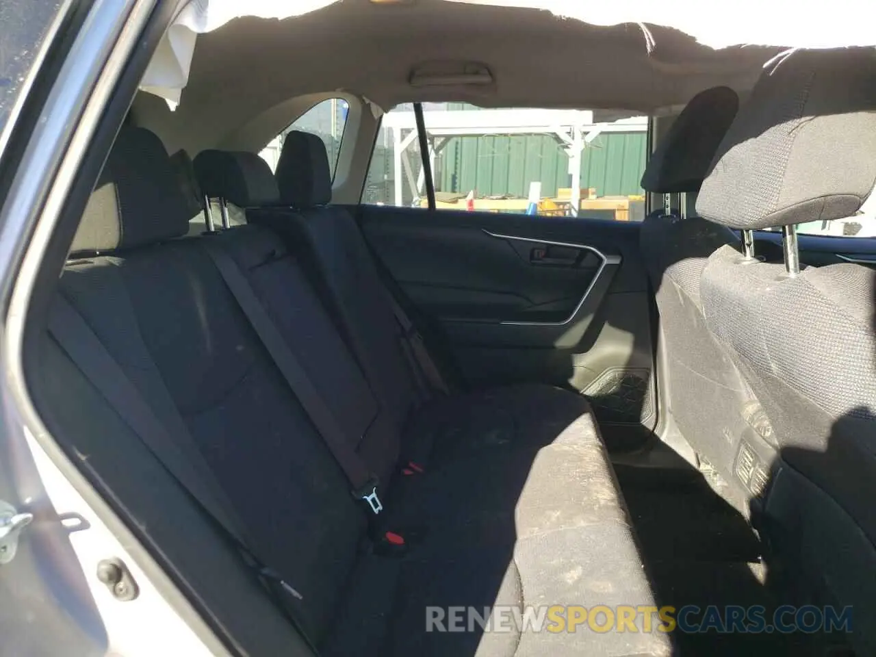 6 Photograph of a damaged car JTMLWRFV6KD504311 TOYOTA RAV4 2019