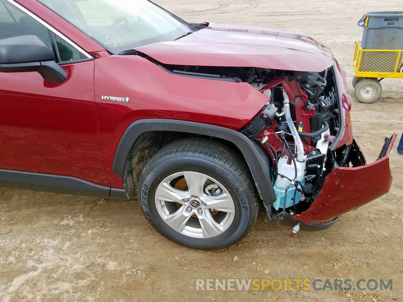 9 Photograph of a damaged car JTMLWRFV7KD041904 TOYOTA RAV4 2019