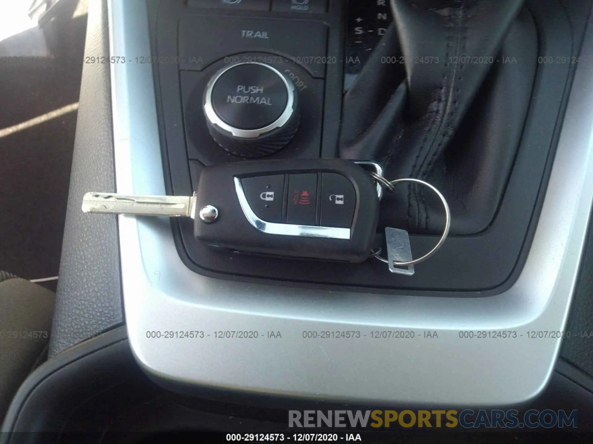 11 Photograph of a damaged car JTMLWRFV8KD022794 TOYOTA RAV4 2019