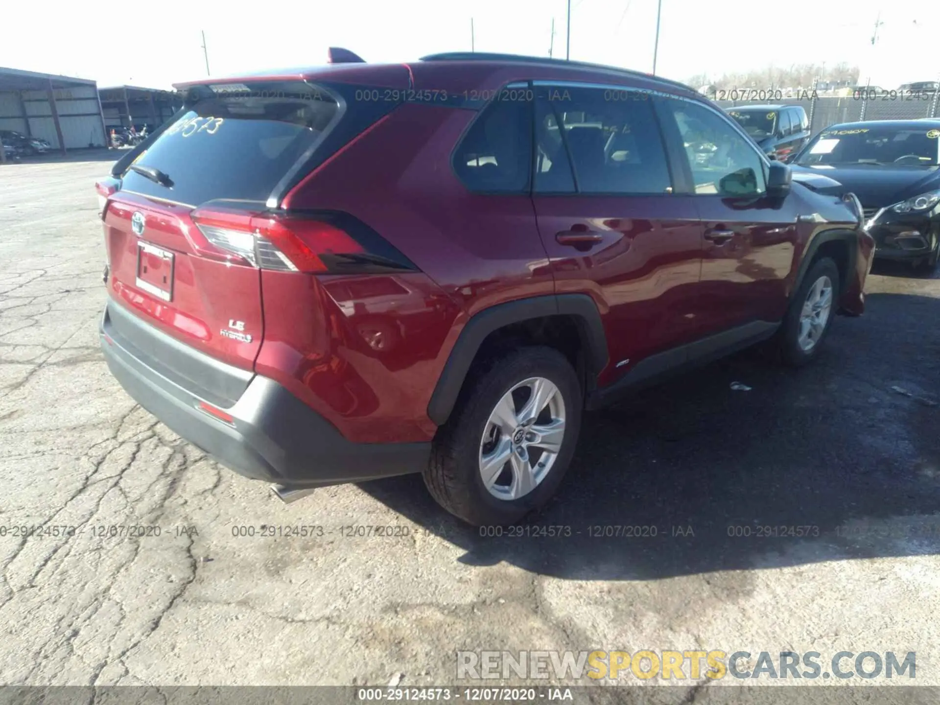 4 Photograph of a damaged car JTMLWRFV8KD022794 TOYOTA RAV4 2019