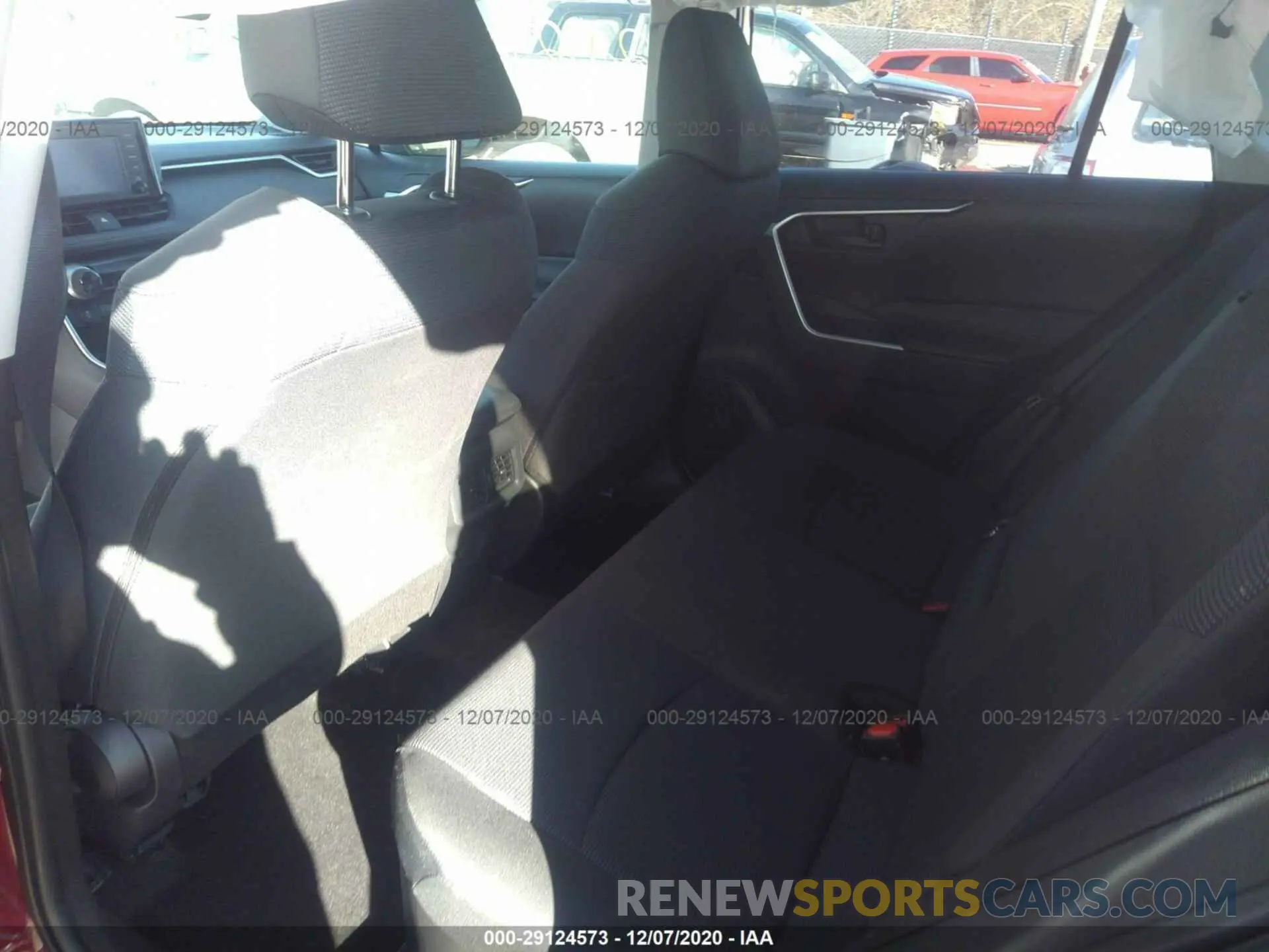 8 Photograph of a damaged car JTMLWRFV8KD022794 TOYOTA RAV4 2019