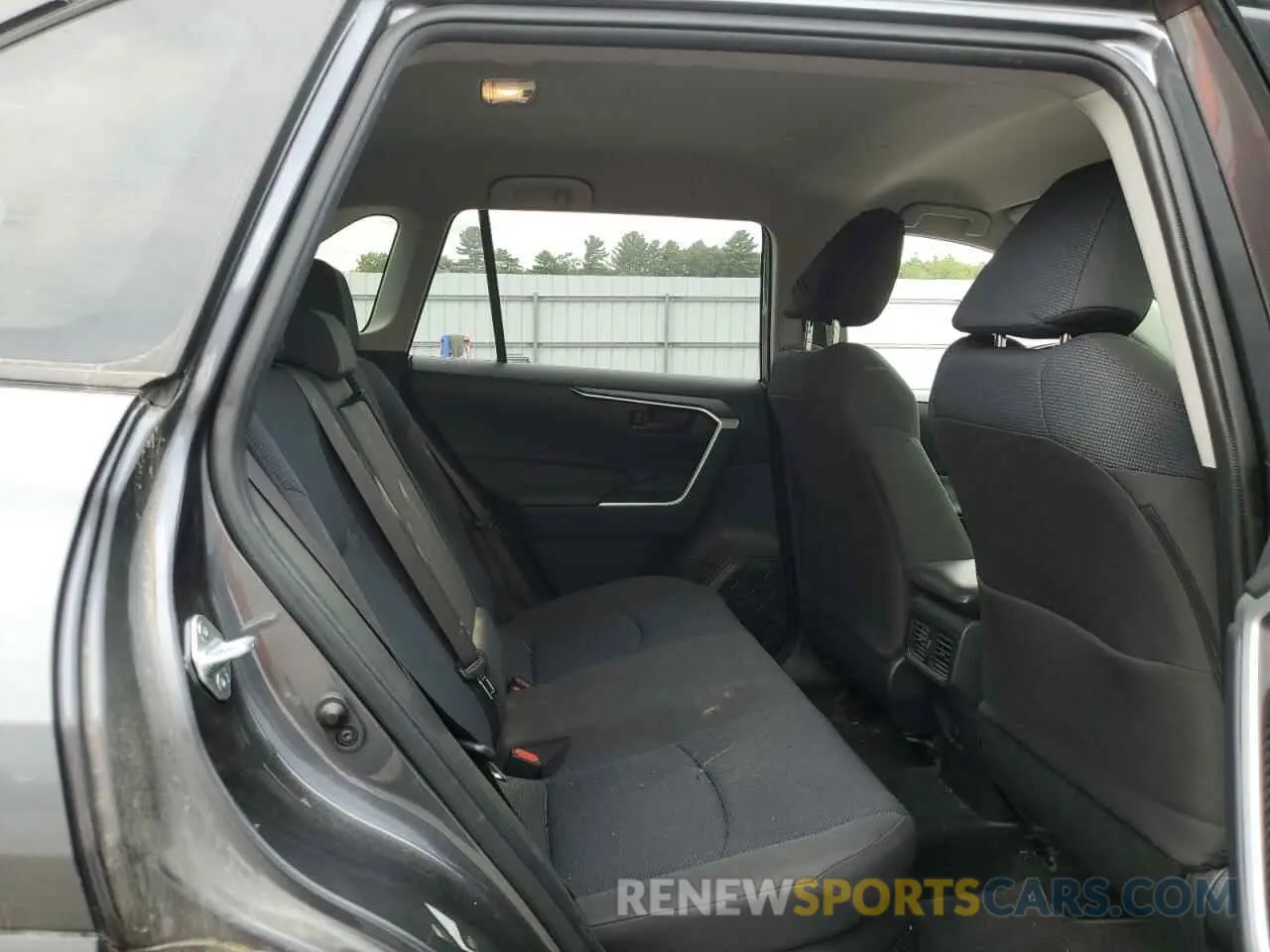 11 Photograph of a damaged car JTMMWRFV1KD032992 TOYOTA RAV4 2019