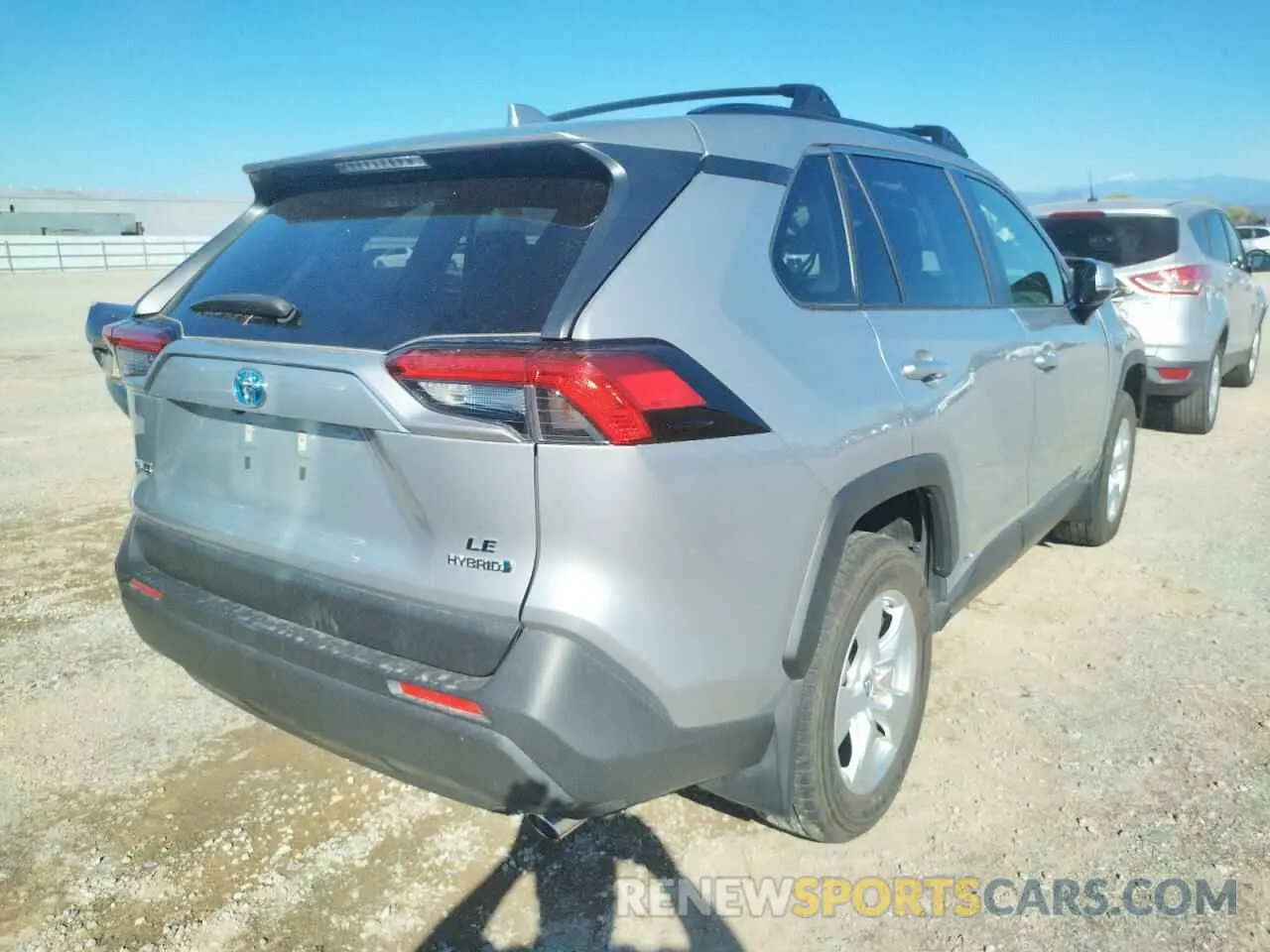 4 Photograph of a damaged car JTMMWRFV3KD504190 TOYOTA RAV4 2019