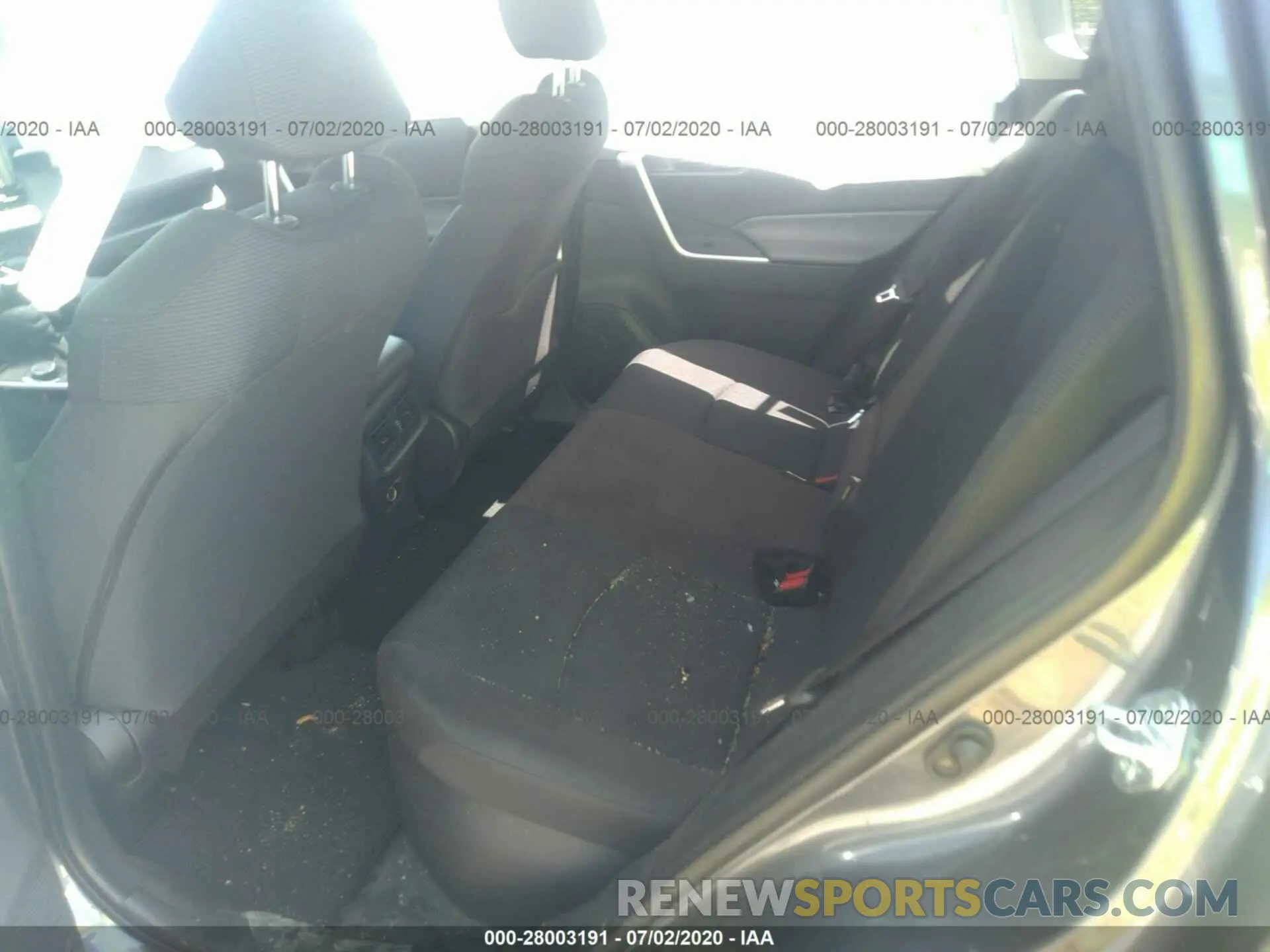 8 Фотография поврежденного автомобиля JTMMWRFV6KD015606 TOYOTA RAV4 2019