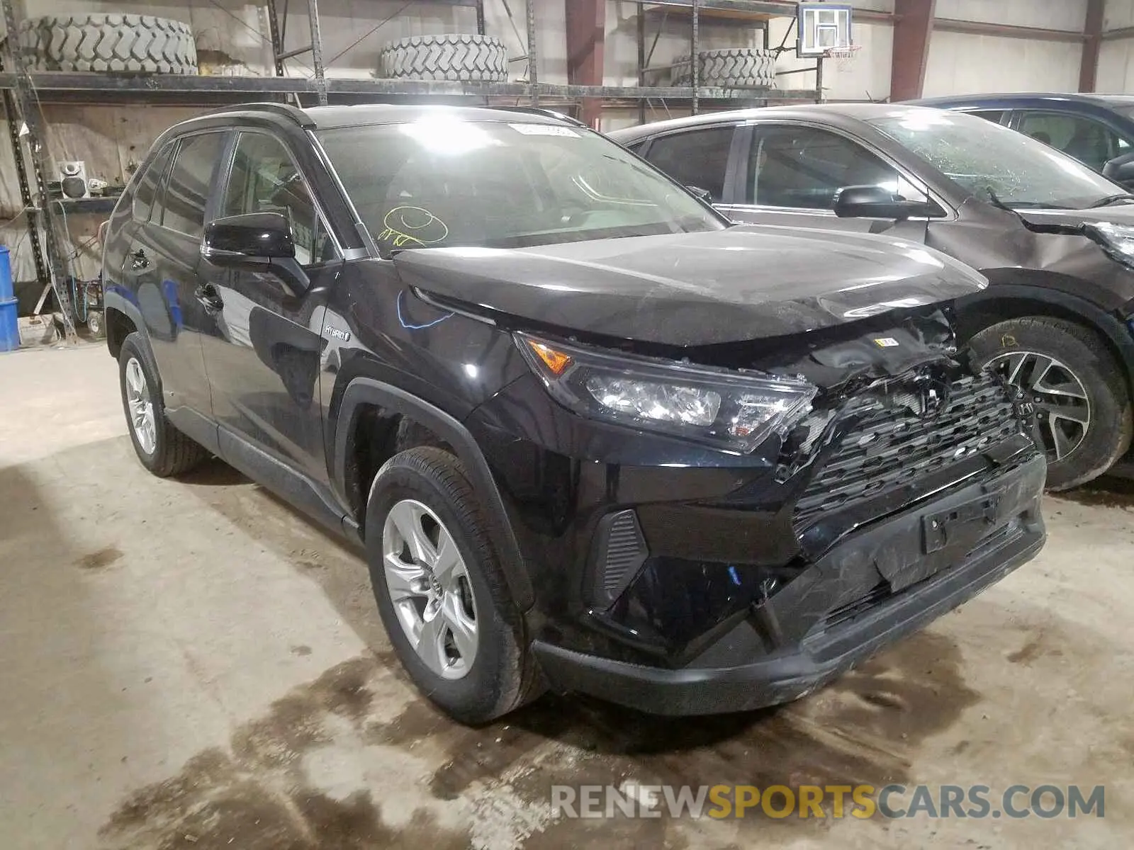 1 Photograph of a damaged car JTMMWRFV7KD013489 TOYOTA RAV4 2019