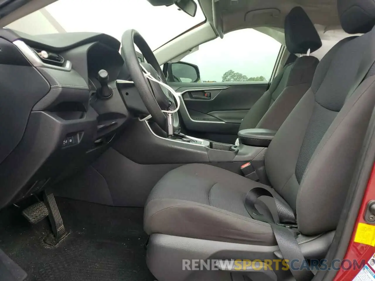 7 Фотография поврежденного автомобиля JTMMWRFV8KD002940 TOYOTA RAV4 2019