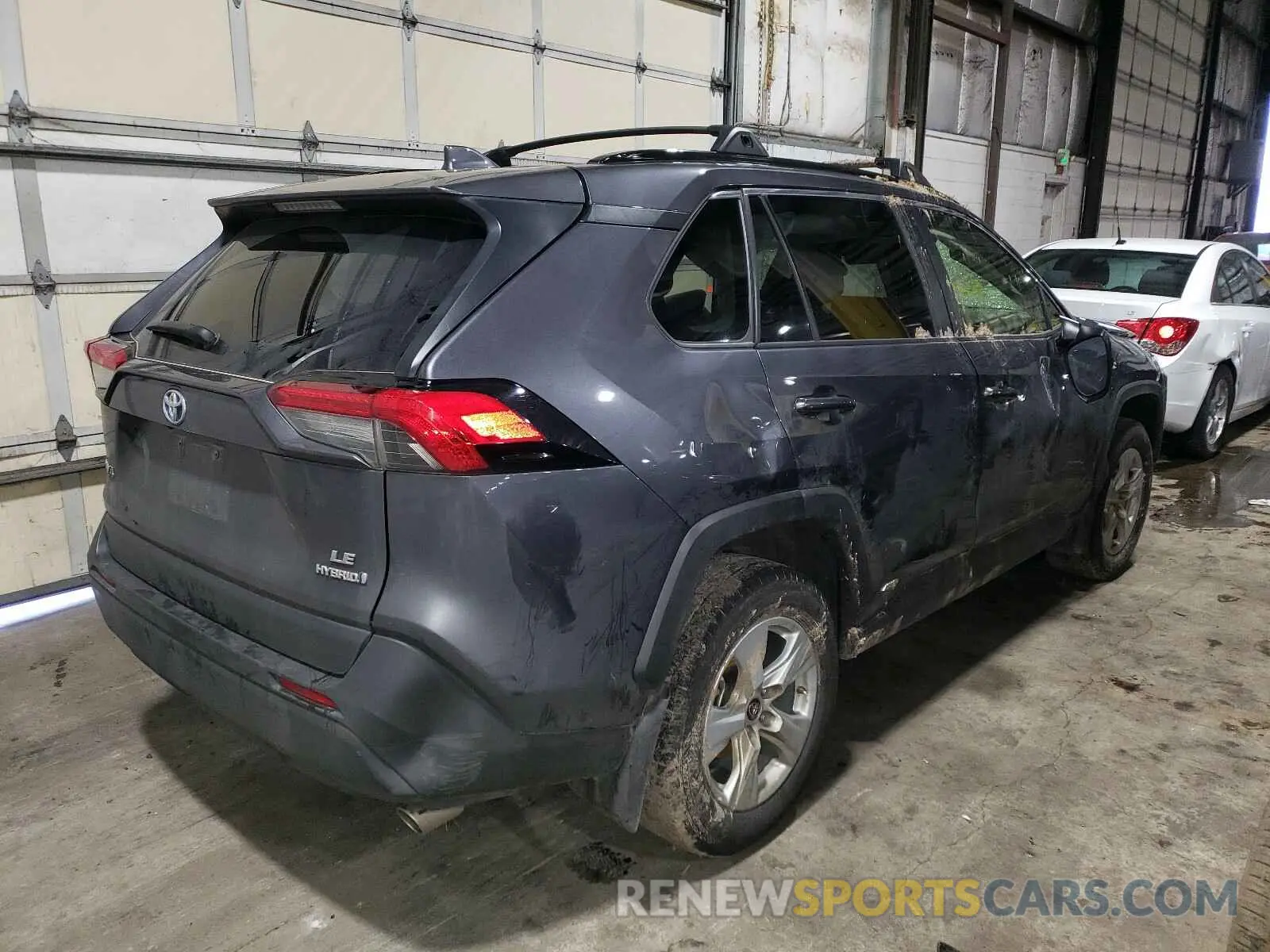 4 Photograph of a damaged car JTMMWRFV8KD005823 TOYOTA RAV4 2019