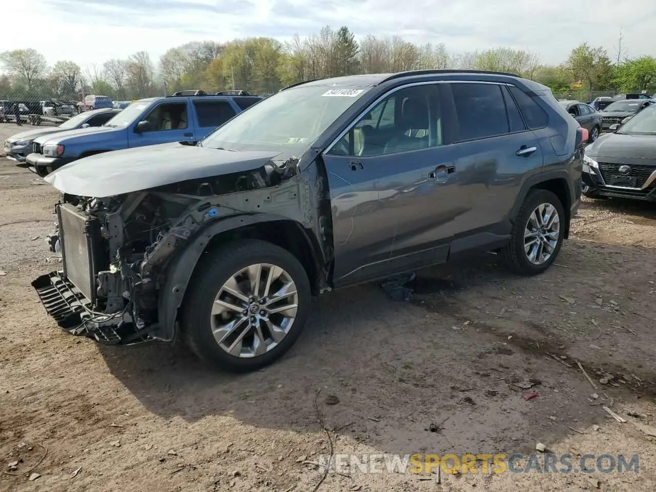 1 Photograph of a damaged car JTMN1RFV0KD501962 TOYOTA RAV4 2019