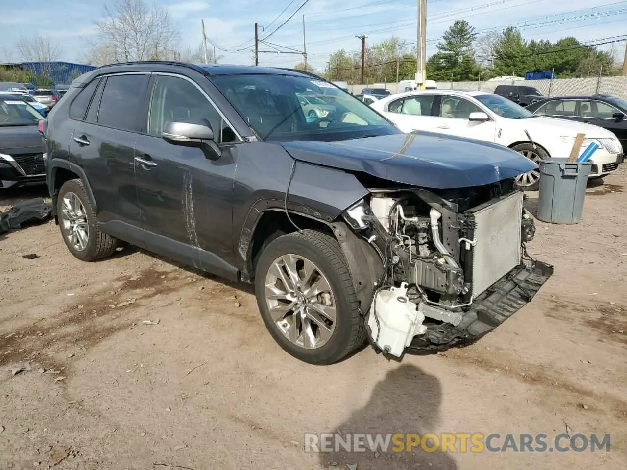 4 Photograph of a damaged car JTMN1RFV0KD501962 TOYOTA RAV4 2019