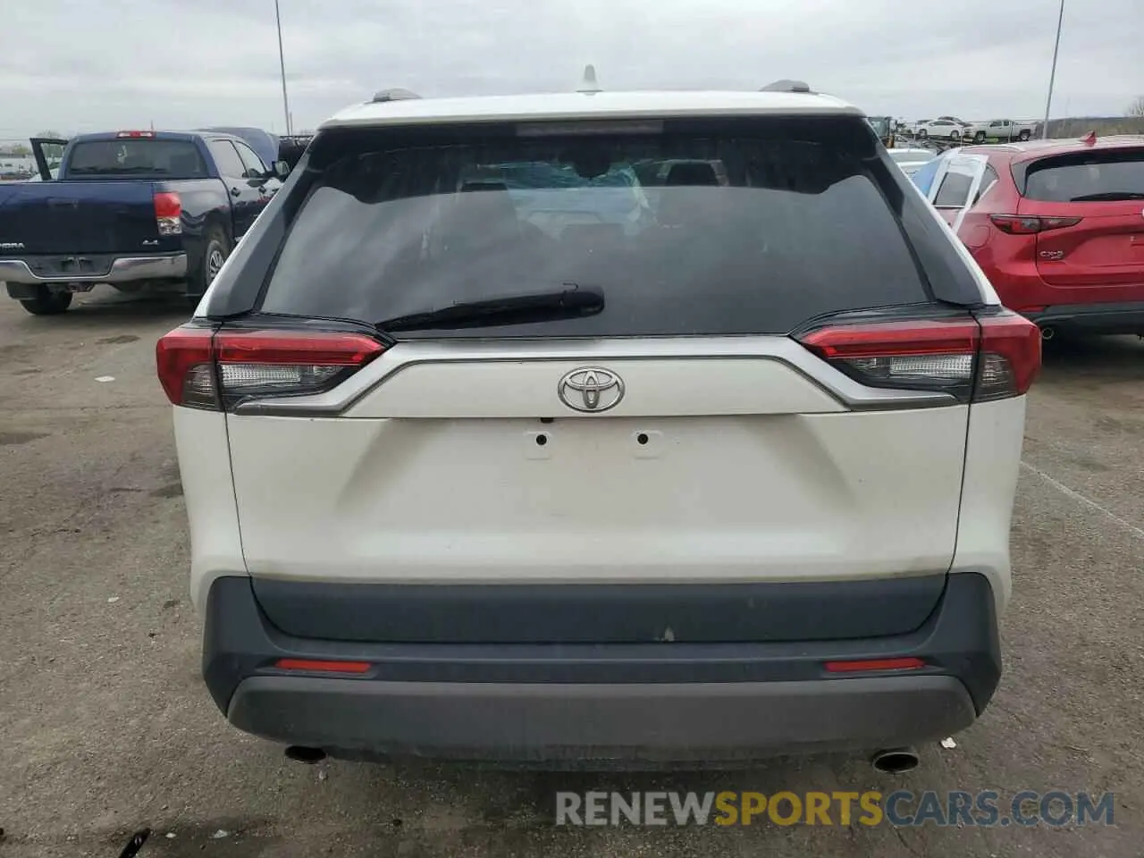 6 Photograph of a damaged car JTMN1RFV0KD515487 TOYOTA RAV4 2019