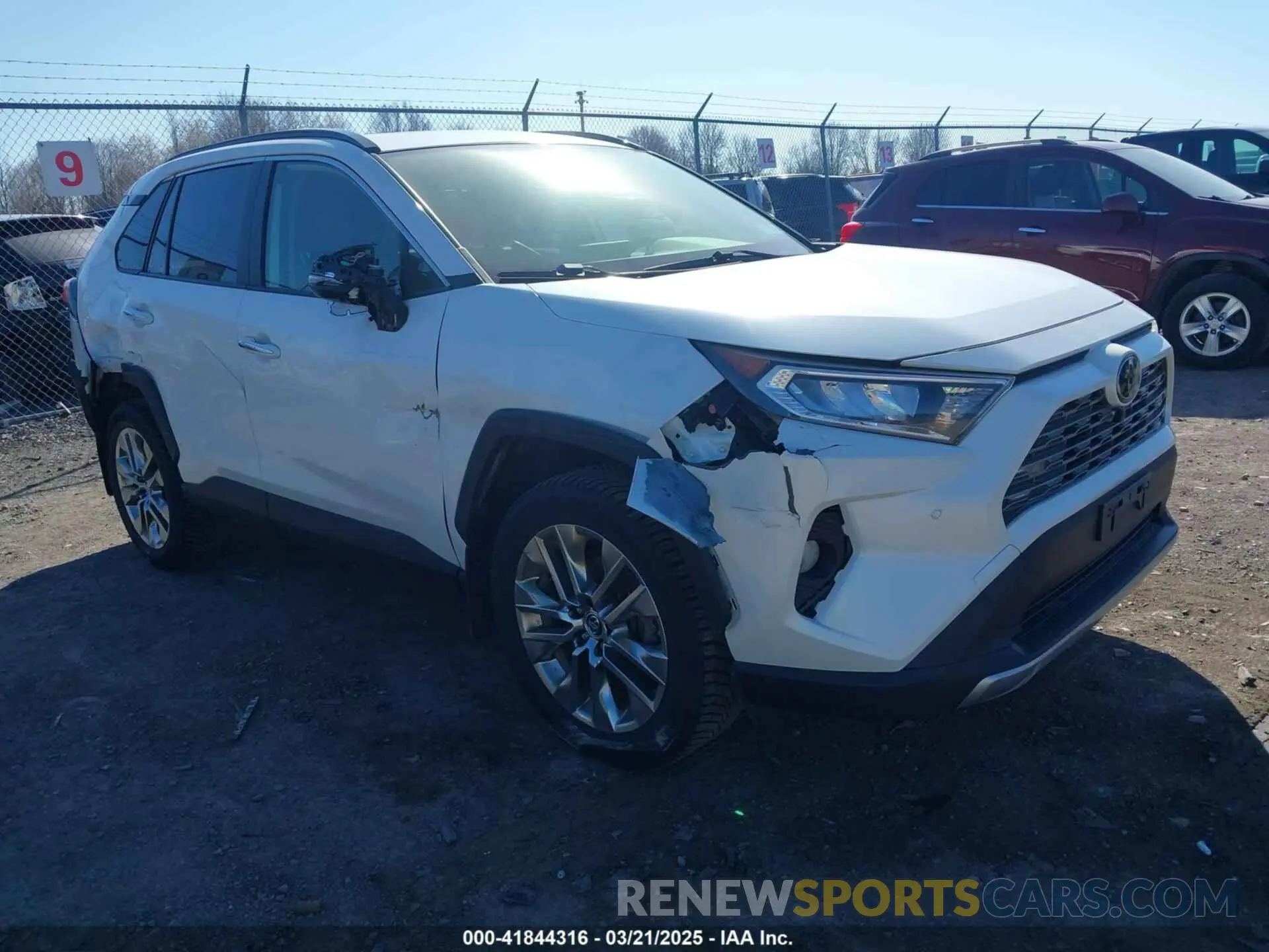 1 Фотография поврежденного автомобиля JTMN1RFV1KD517037 TOYOTA RAV4 2019