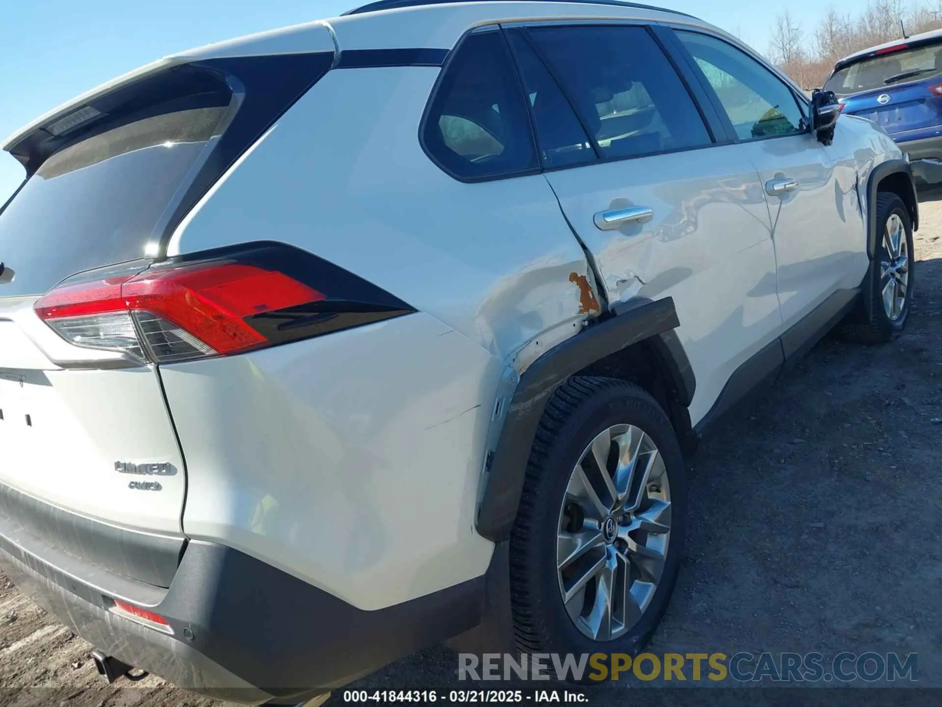 12 Фотография поврежденного автомобиля JTMN1RFV1KD517037 TOYOTA RAV4 2019