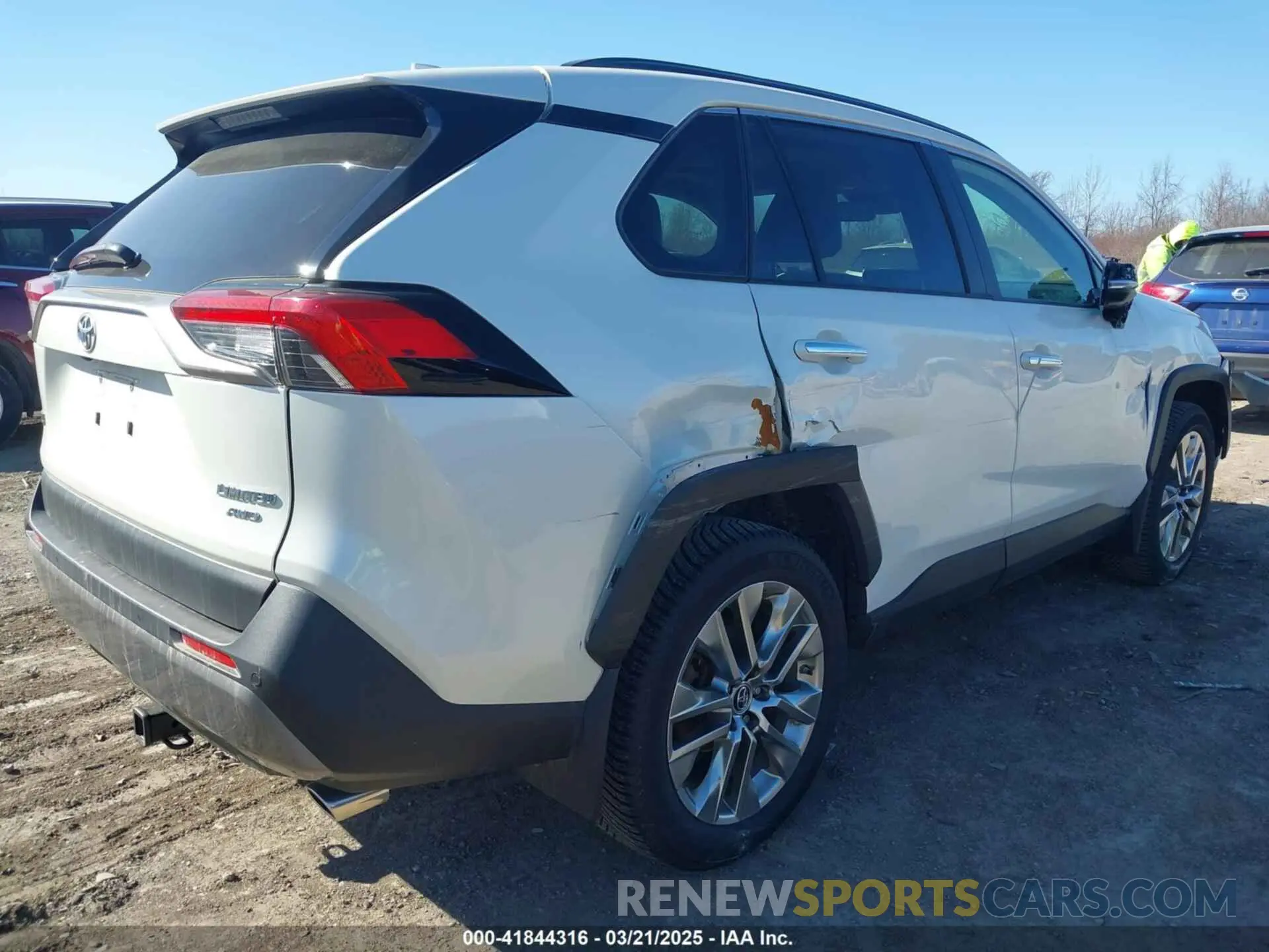 4 Фотография поврежденного автомобиля JTMN1RFV1KD517037 TOYOTA RAV4 2019