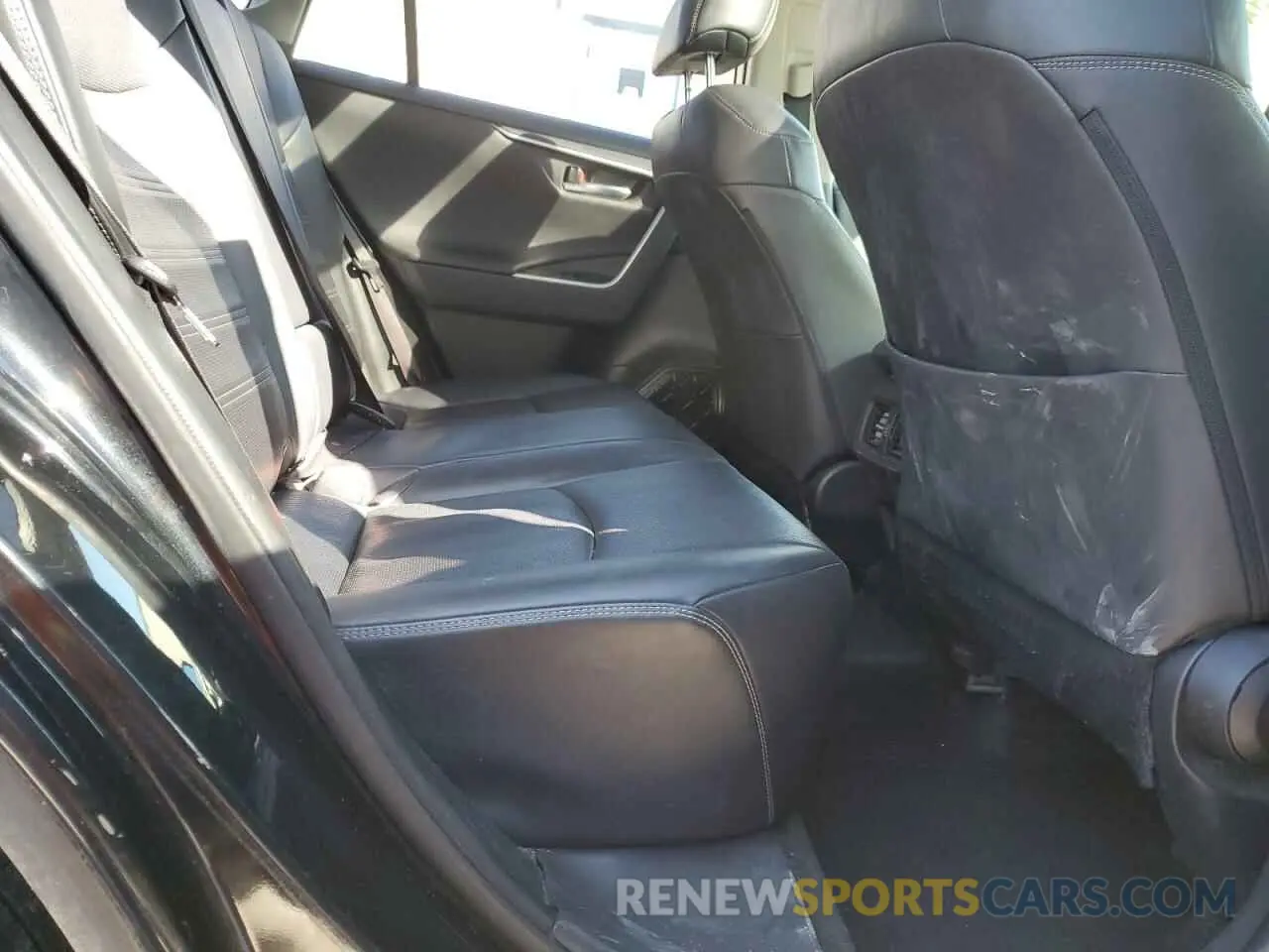 11 Фотография поврежденного автомобиля JTMN1RFV2KD518441 TOYOTA RAV4 2019