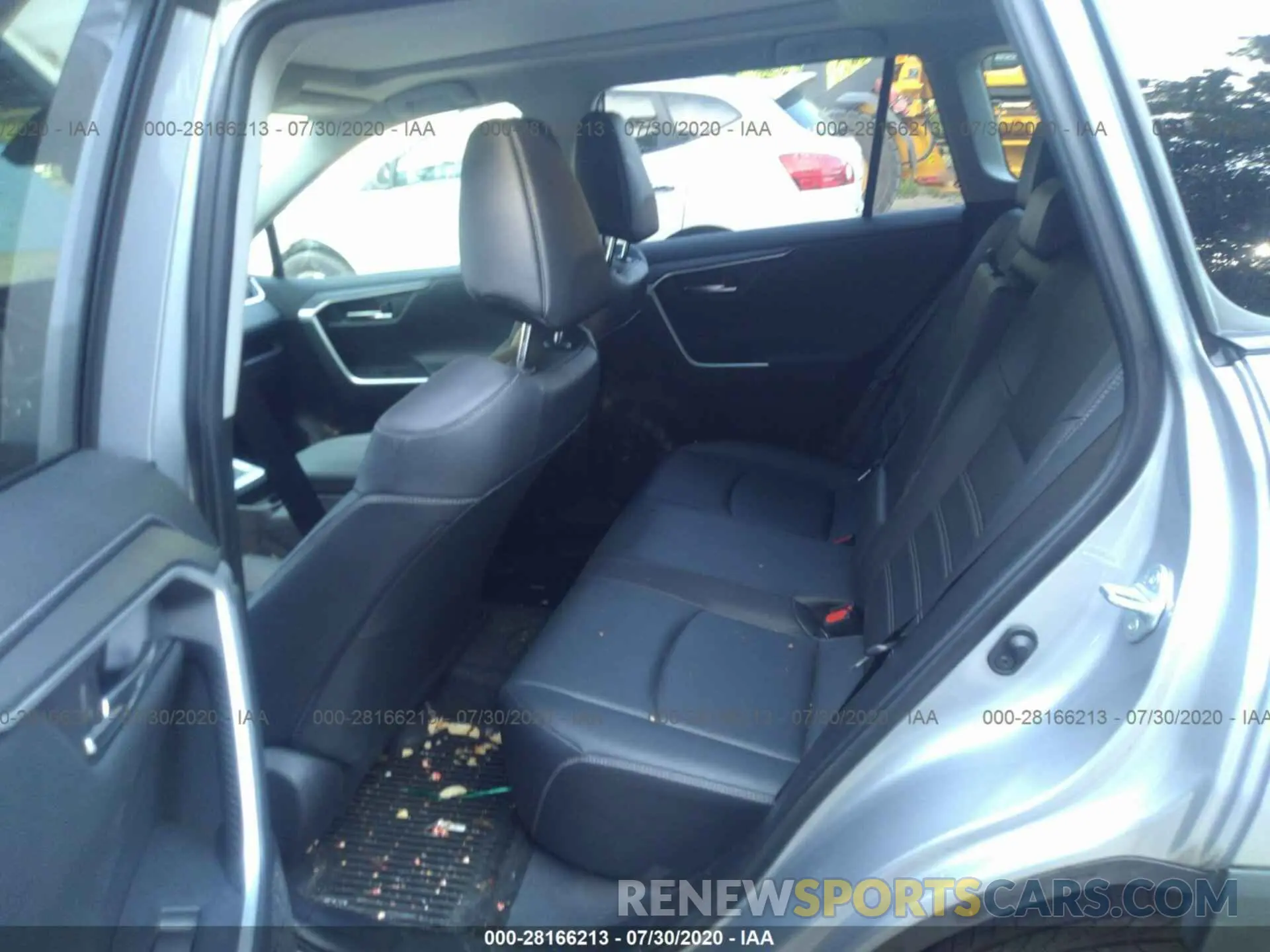 8 Photograph of a damaged car JTMN1RFV3KD502586 TOYOTA RAV4 2019
