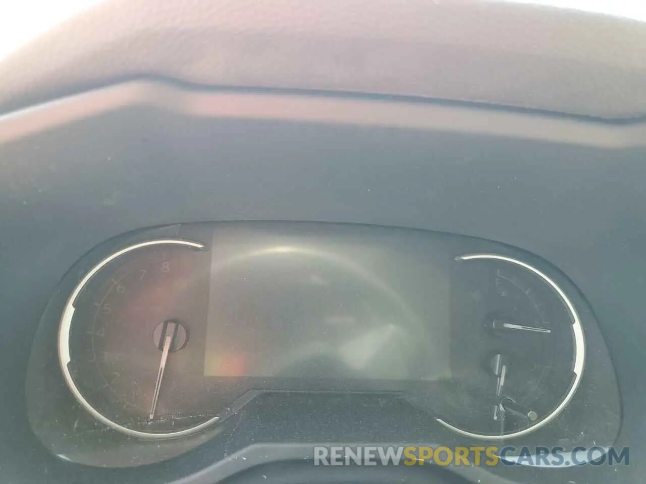 8 Фотография поврежденного автомобиля JTMN1RFV3KD522918 TOYOTA RAV4 2019