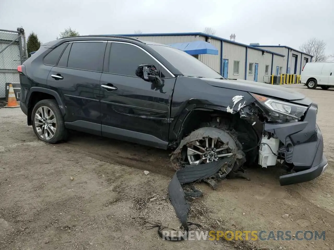 4 Photograph of a damaged car JTMN1RFV3KJ005636 TOYOTA RAV4 2019