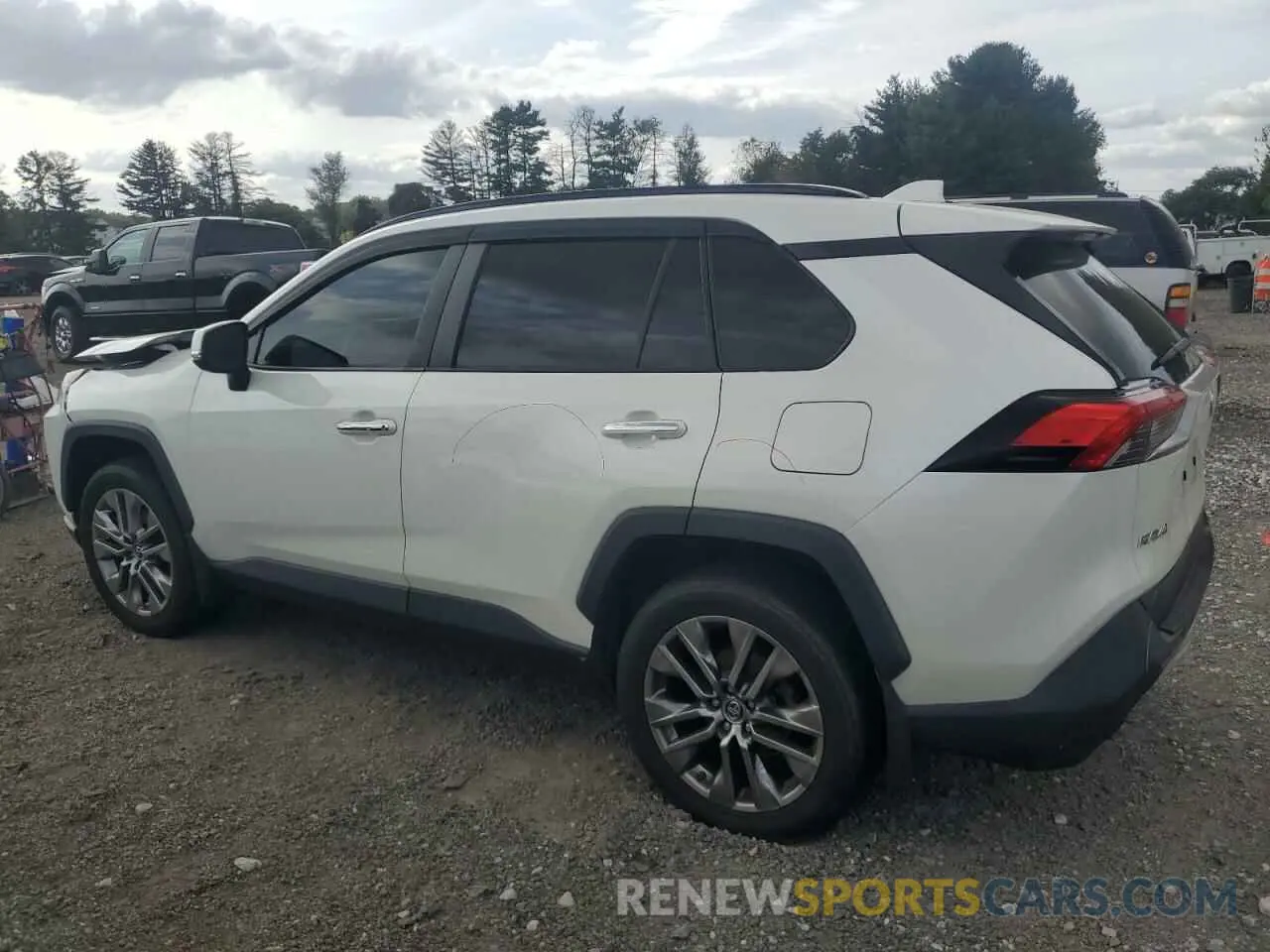 2 Photograph of a damaged car JTMN1RFV6KD517695 TOYOTA RAV4 2019