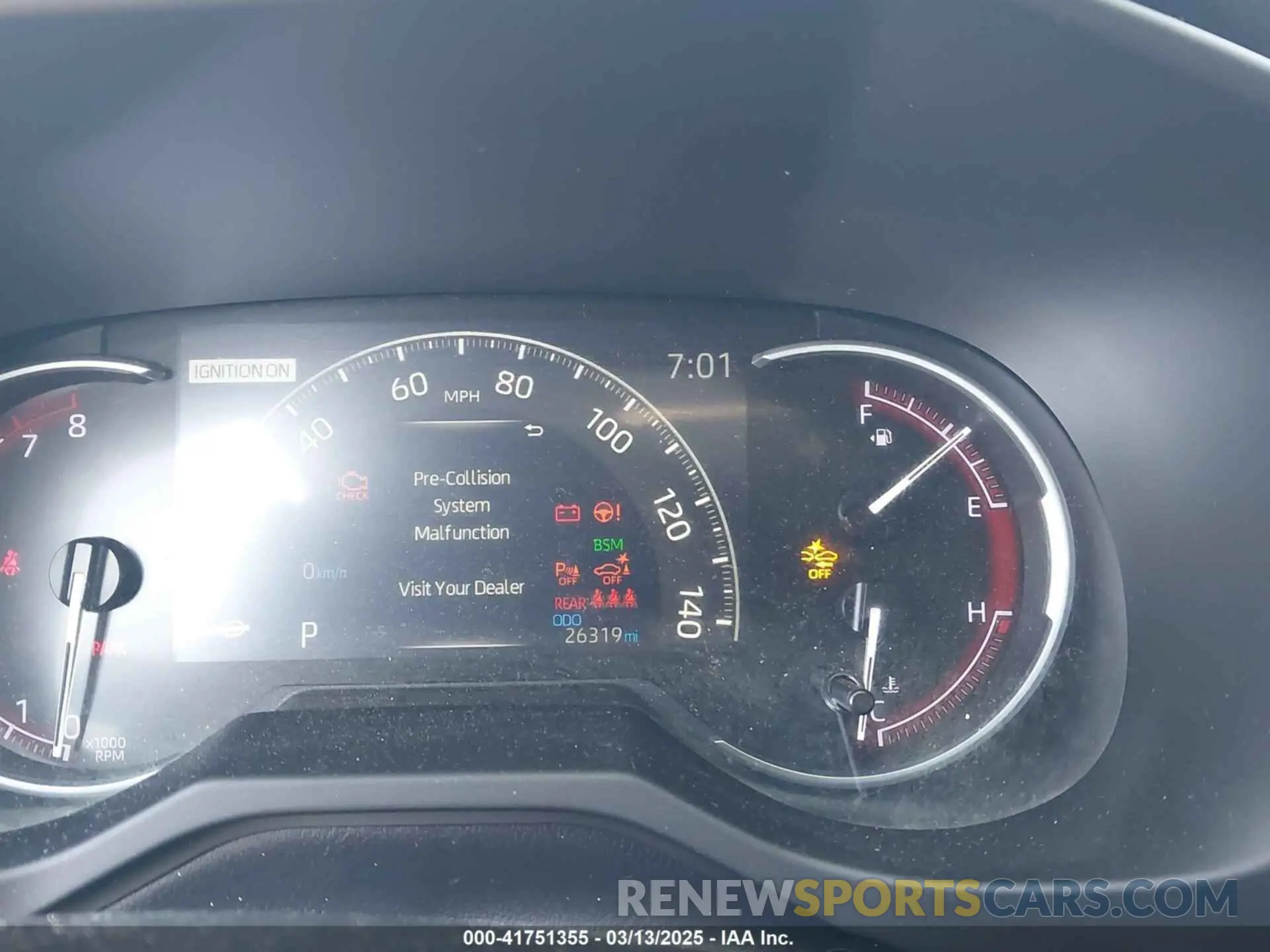 15 Фотография поврежденного автомобиля JTMN1RFV8KD033205 TOYOTA RAV4 2019