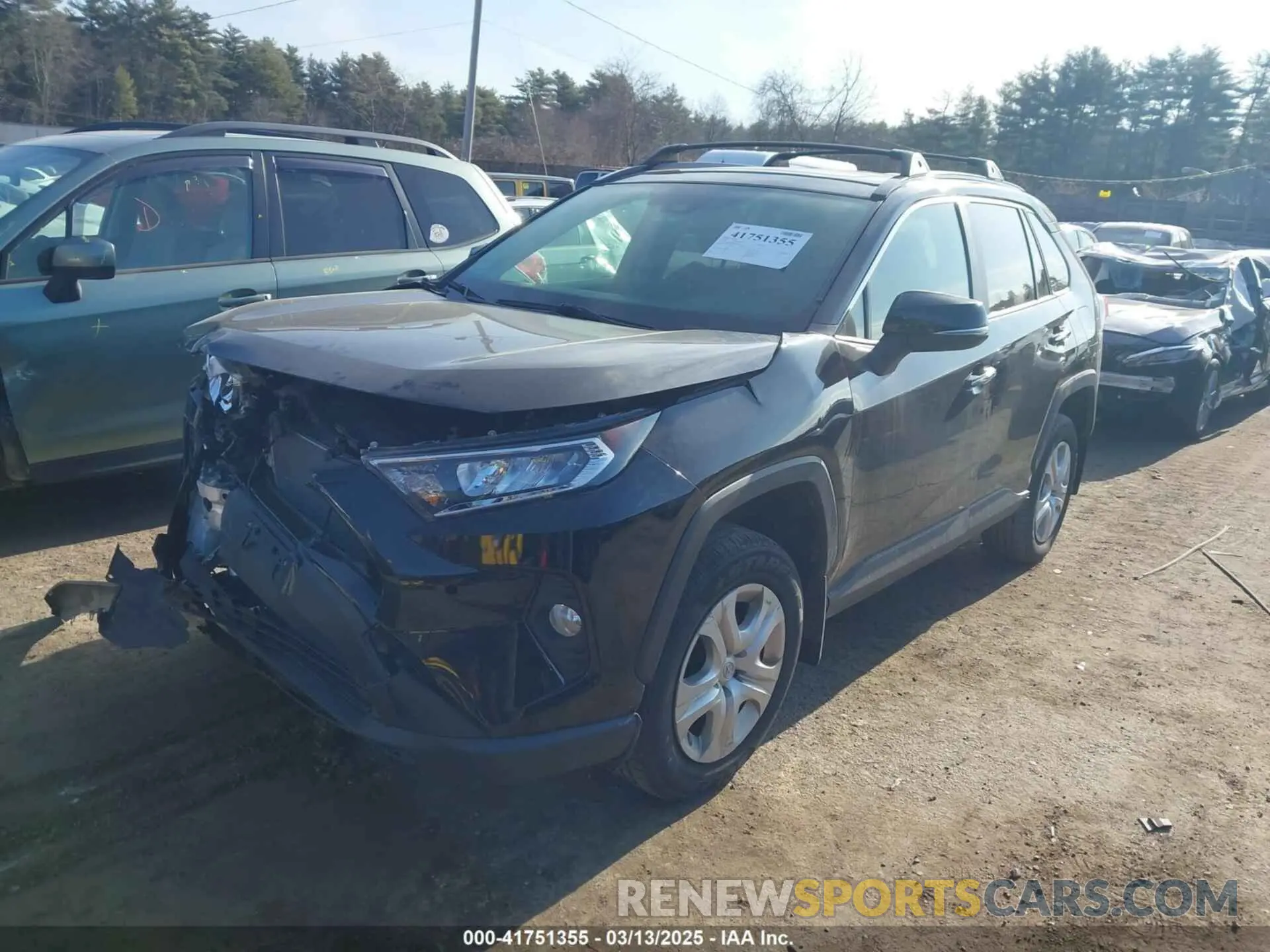 2 Фотография поврежденного автомобиля JTMN1RFV8KD033205 TOYOTA RAV4 2019