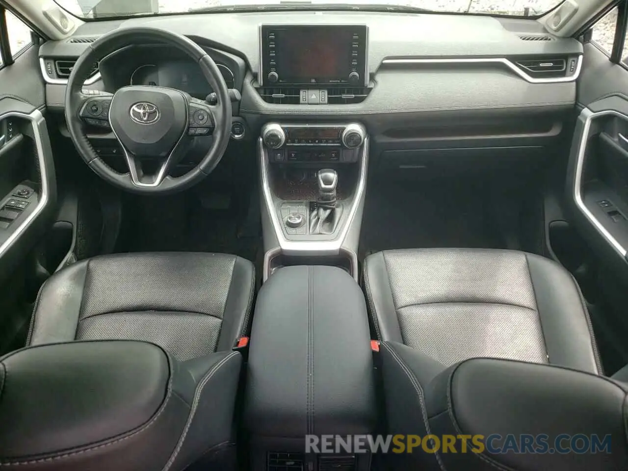 8 Photograph of a damaged car JTMN1RFV8KD040008 TOYOTA RAV4 2019