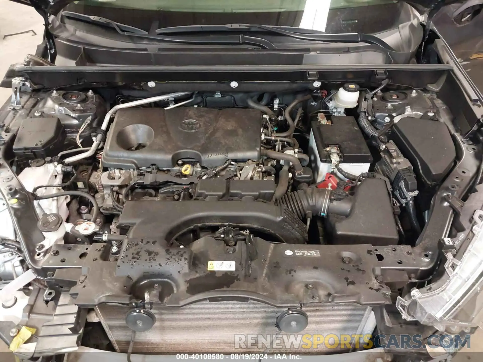 10 Photograph of a damaged car JTMP1RFV0KD013328 TOYOTA RAV4 2019