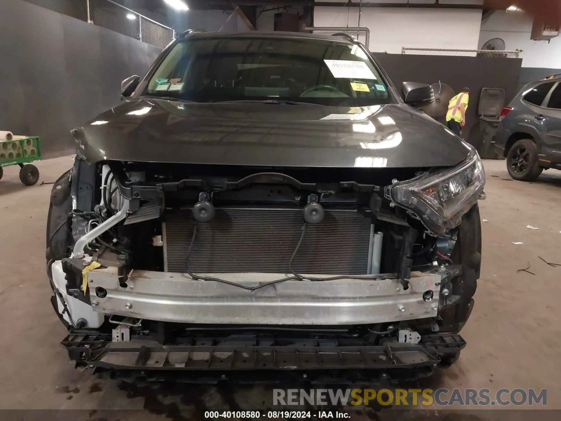 6 Photograph of a damaged car JTMP1RFV0KD013328 TOYOTA RAV4 2019
