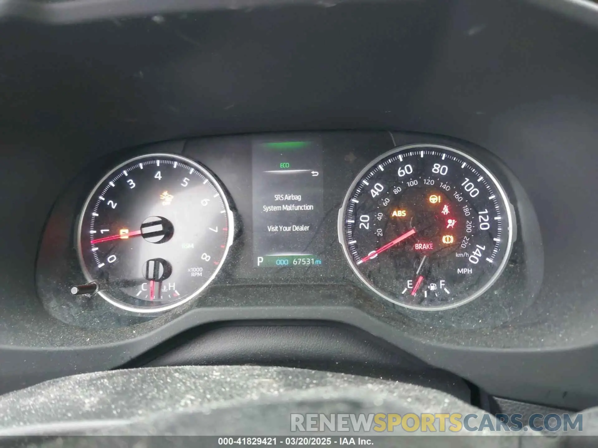 15 Photograph of a damaged car JTMP1RFV0KD031165 TOYOTA RAV4 2019
