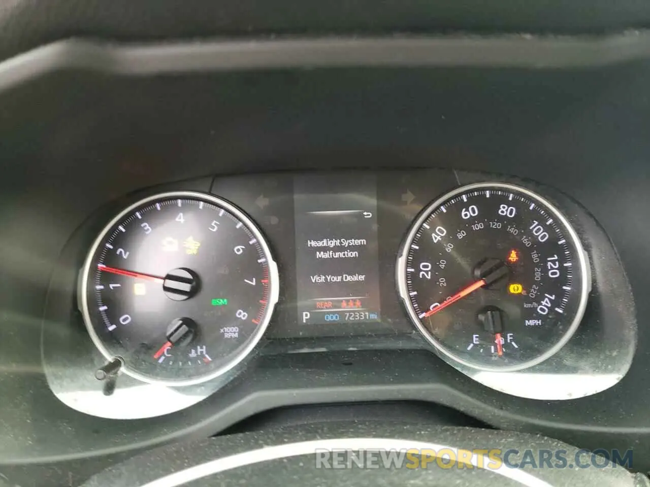 9 Photograph of a damaged car JTMP1RFV0KD039525 TOYOTA RAV4 2019
