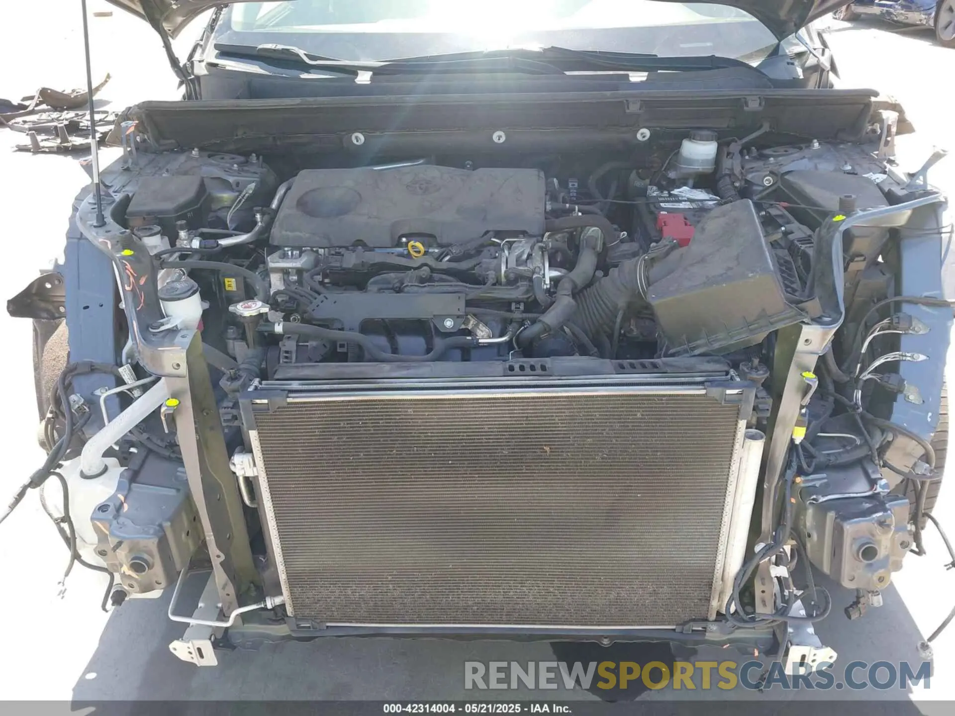 10 Photograph of a damaged car JTMP1RFV0KD510962 TOYOTA RAV4 2019