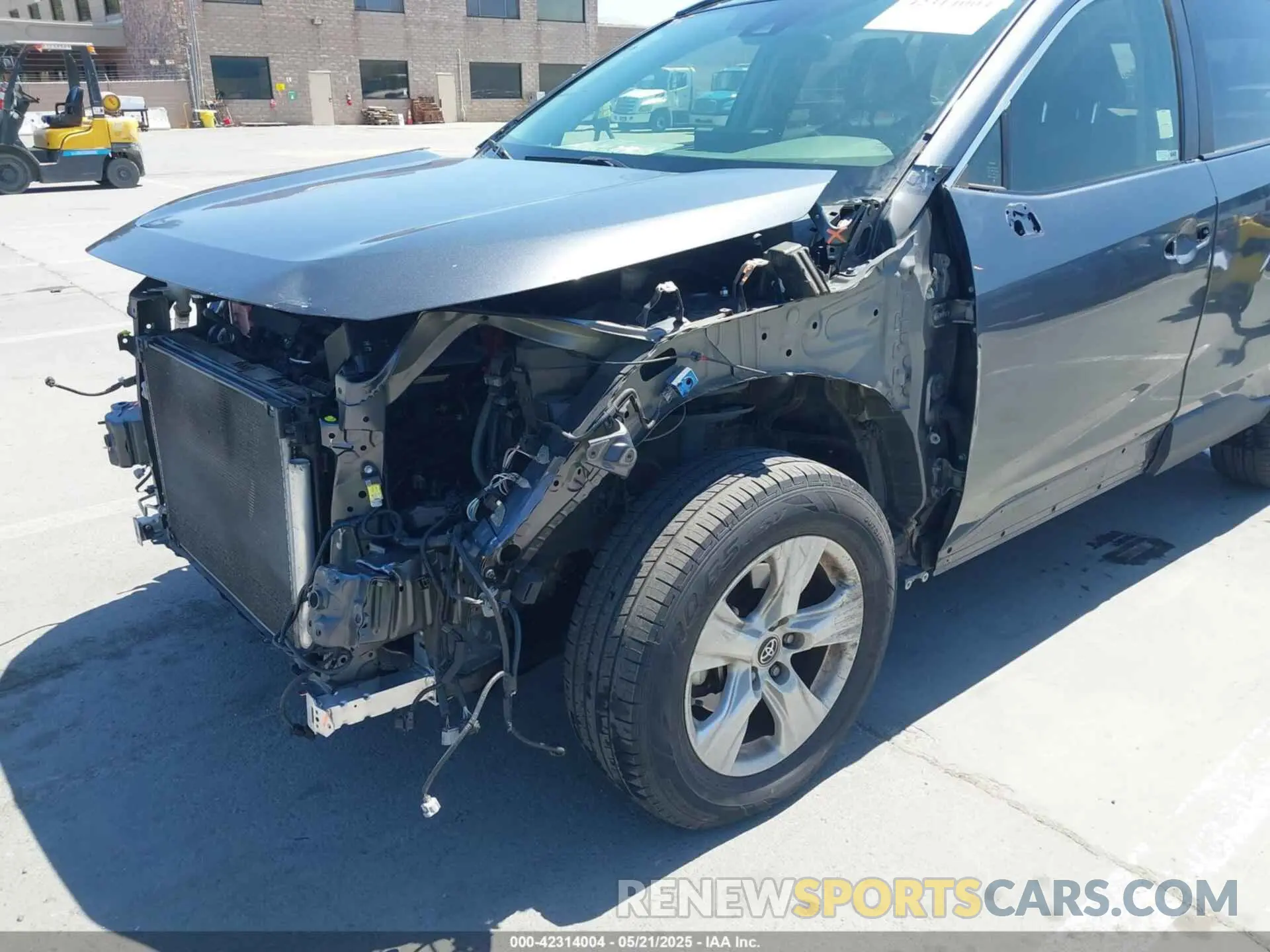19 Photograph of a damaged car JTMP1RFV0KD510962 TOYOTA RAV4 2019