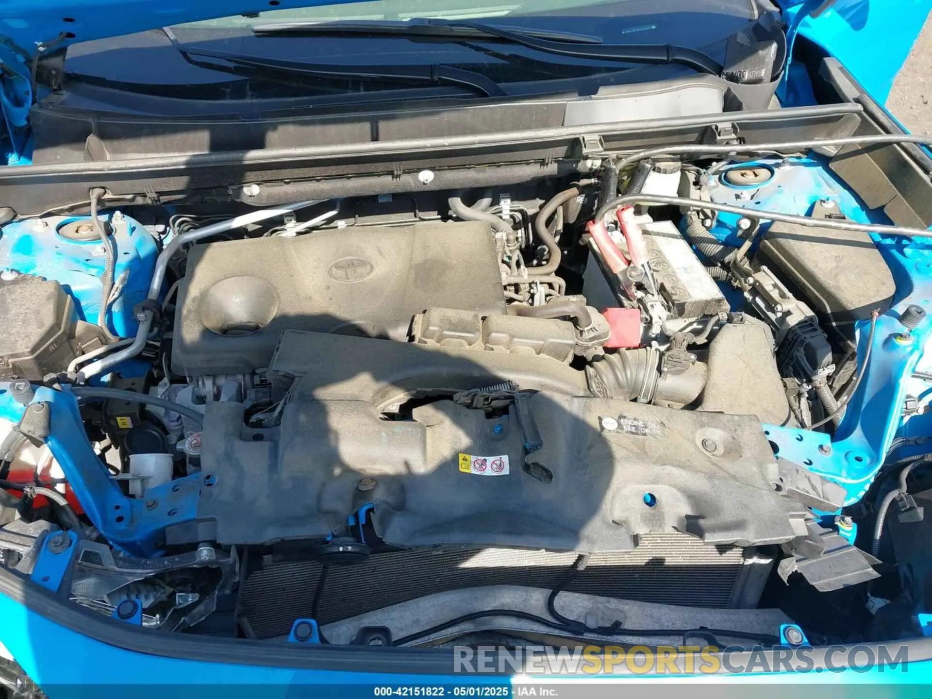 10 Фотография поврежденного автомобиля JTMP1RFV0KJ004470 TOYOTA RAV4 2019