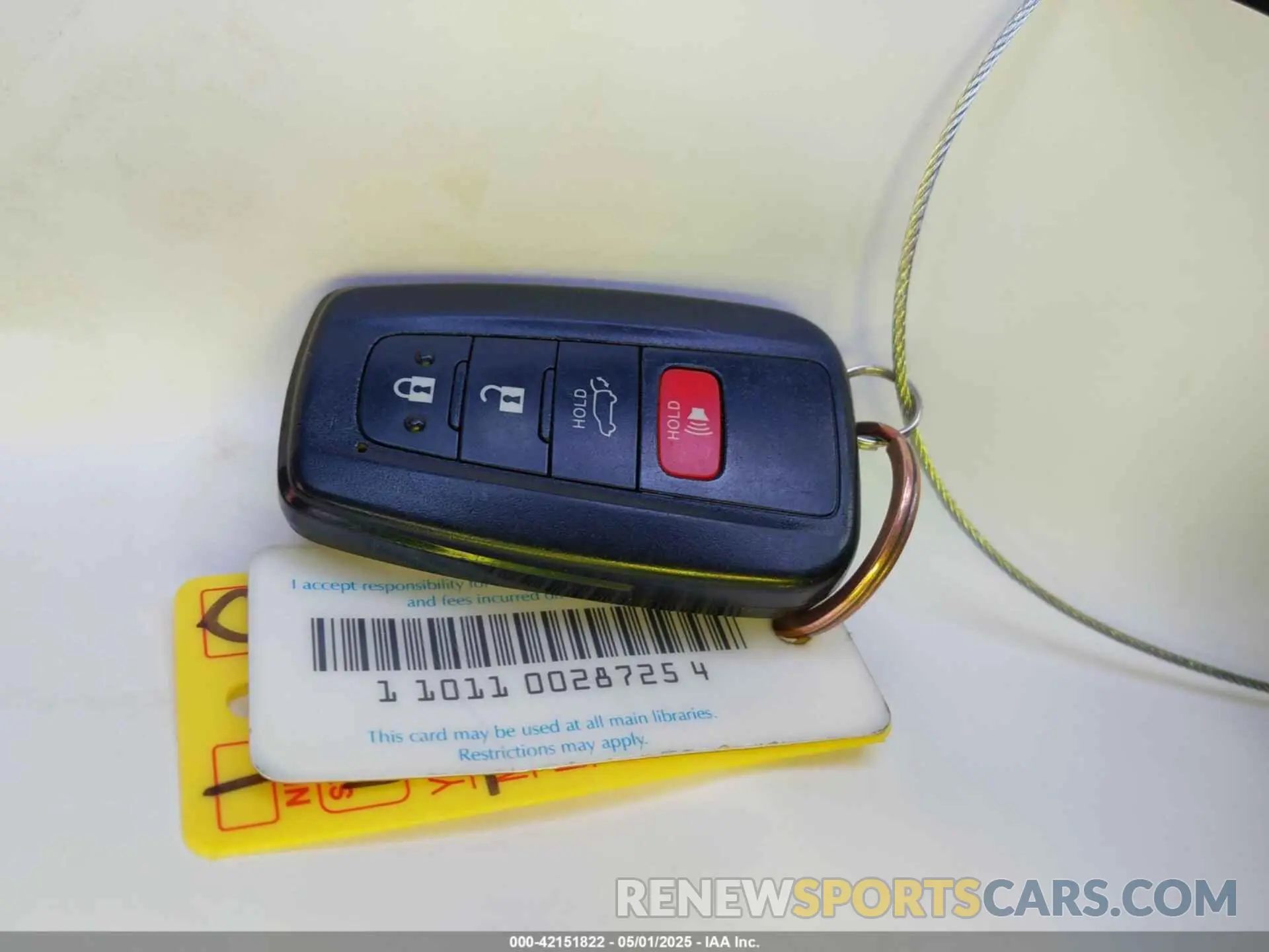 11 Фотография поврежденного автомобиля JTMP1RFV0KJ004470 TOYOTA RAV4 2019