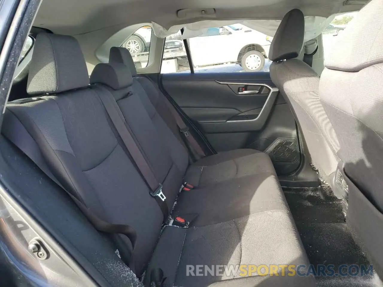11 Photograph of a damaged car JTMP1RFV1KD014150 TOYOTA RAV4 2019