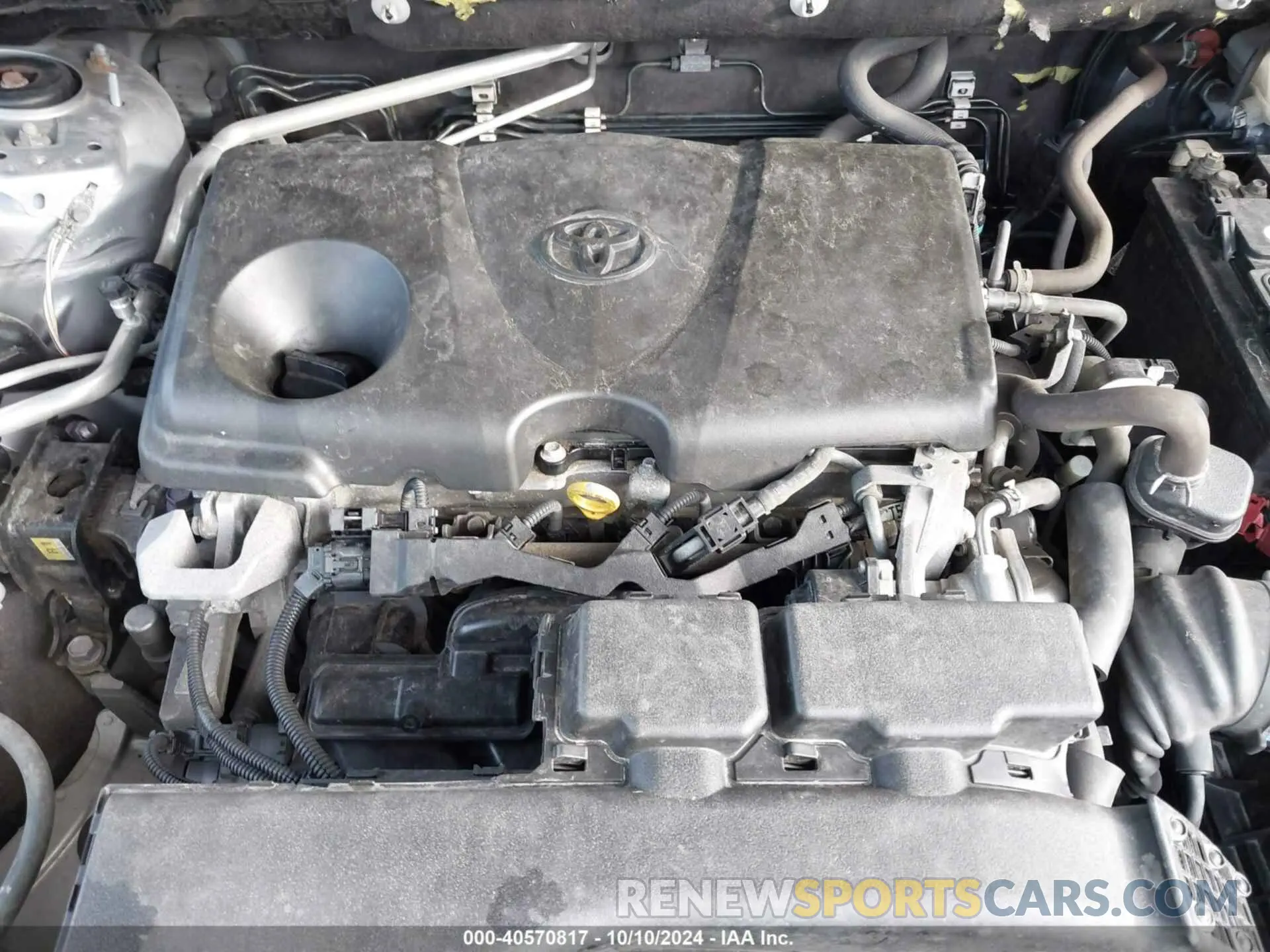 10 Photograph of a damaged car JTMP1RFV1KD500795 TOYOTA RAV4 2019