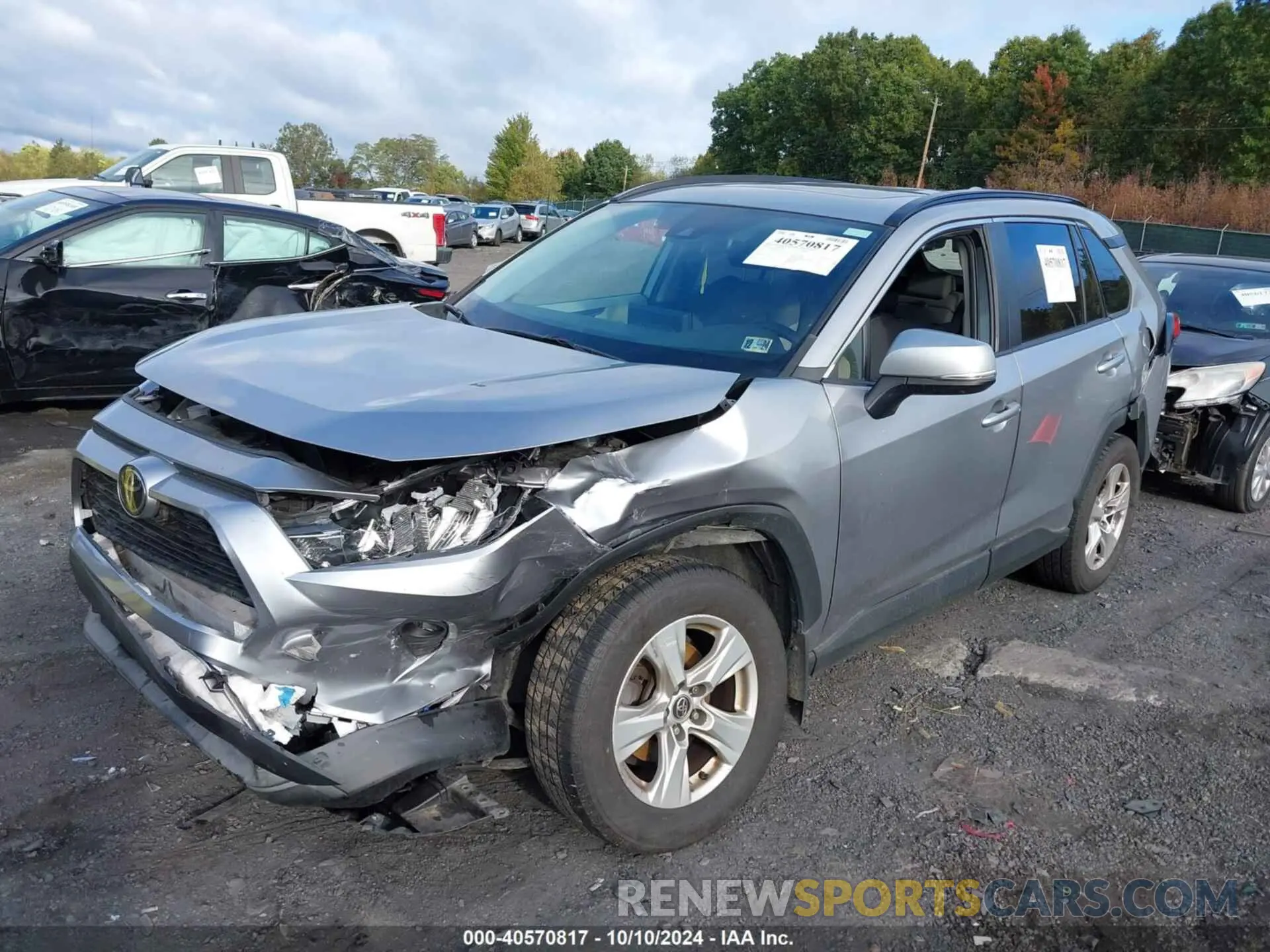 2 Photograph of a damaged car JTMP1RFV1KD500795 TOYOTA RAV4 2019
