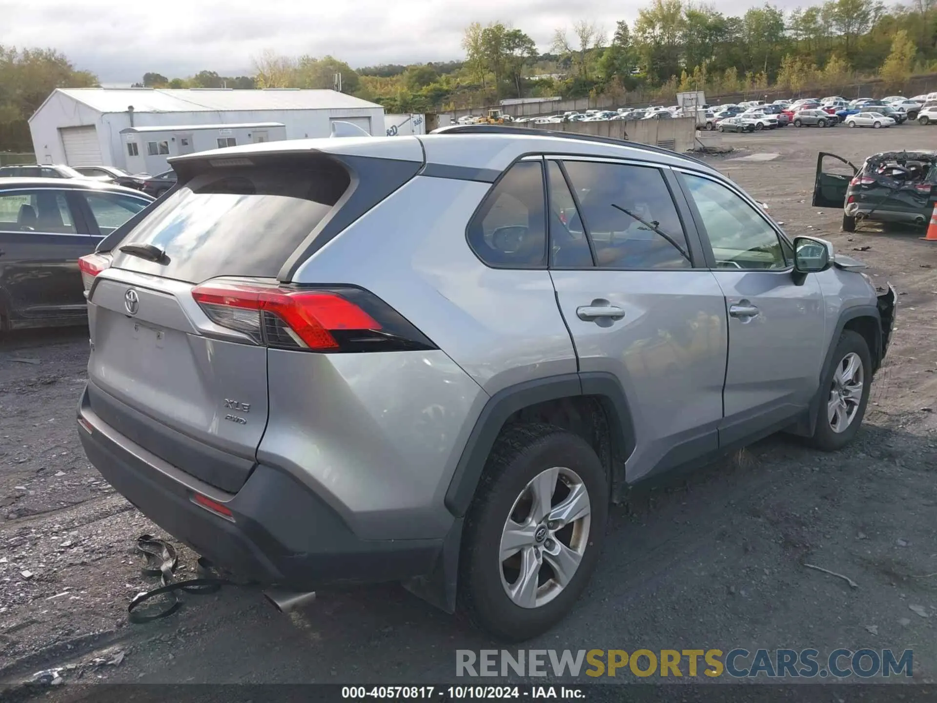 4 Photograph of a damaged car JTMP1RFV1KD500795 TOYOTA RAV4 2019