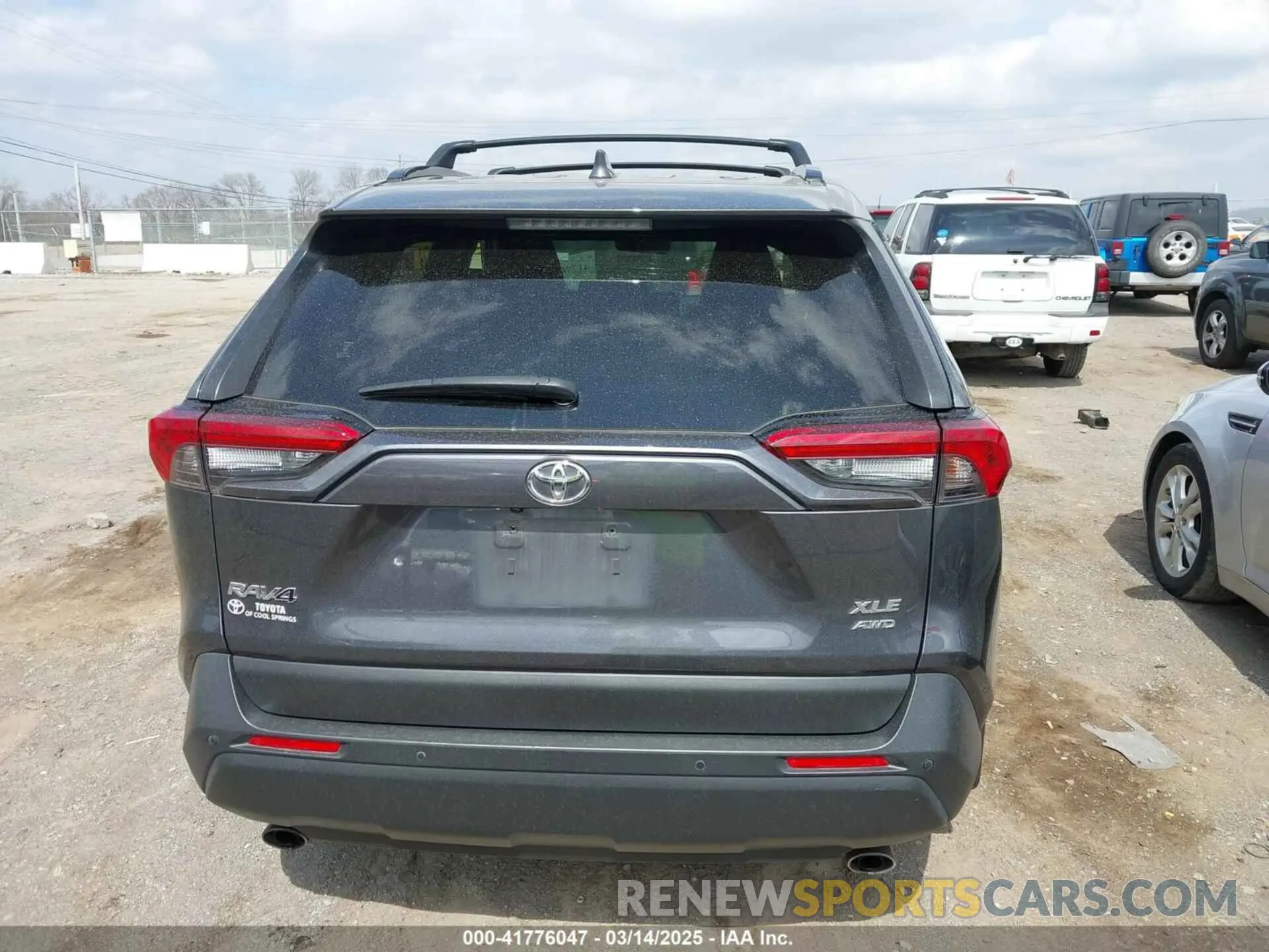 16 Фотография поврежденного автомобиля JTMP1RFV1KD501607 TOYOTA RAV4 2019