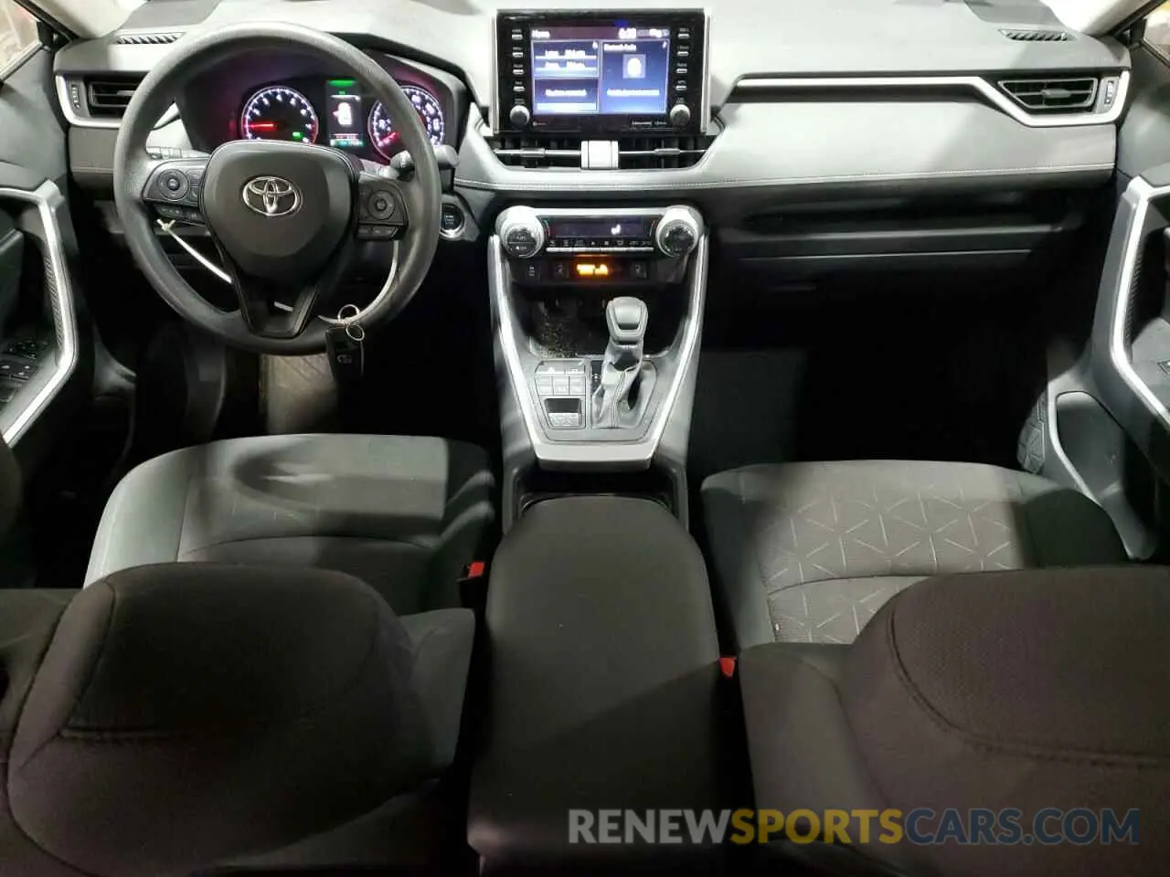 8 Фотография поврежденного автомобиля JTMP1RFV2KD015209 TOYOTA RAV4 2019