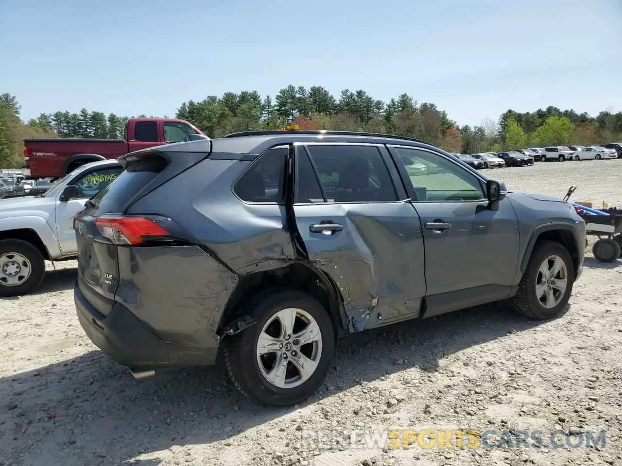 3 Фотография поврежденного автомобиля JTMP1RFV2KD030700 TOYOTA RAV4 2019