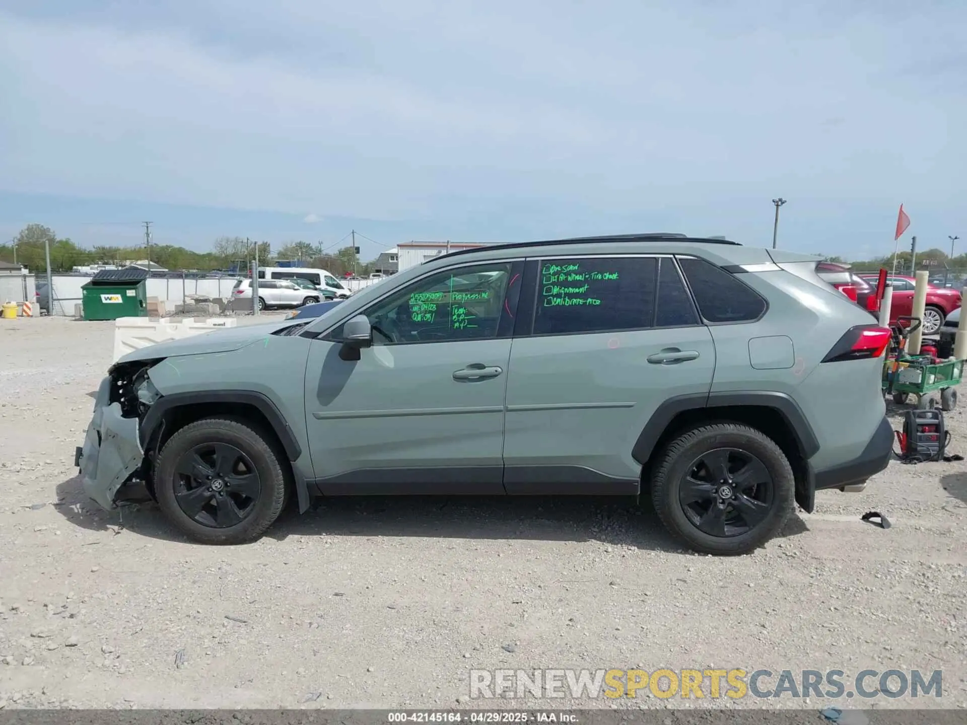 14 Photograph of a damaged car JTMP1RFV2KD042717 TOYOTA RAV4 2019