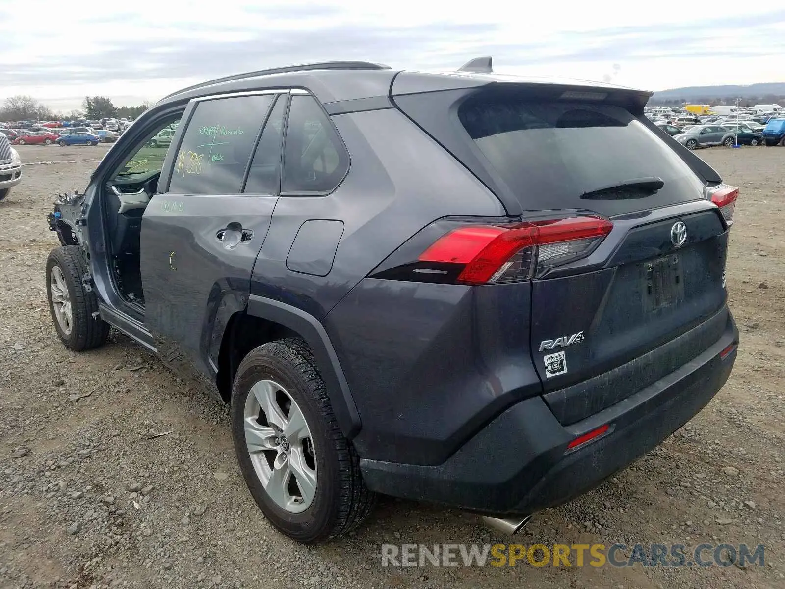 3 Photograph of a damaged car JTMP1RFV3KD009807 TOYOTA RAV4 2019